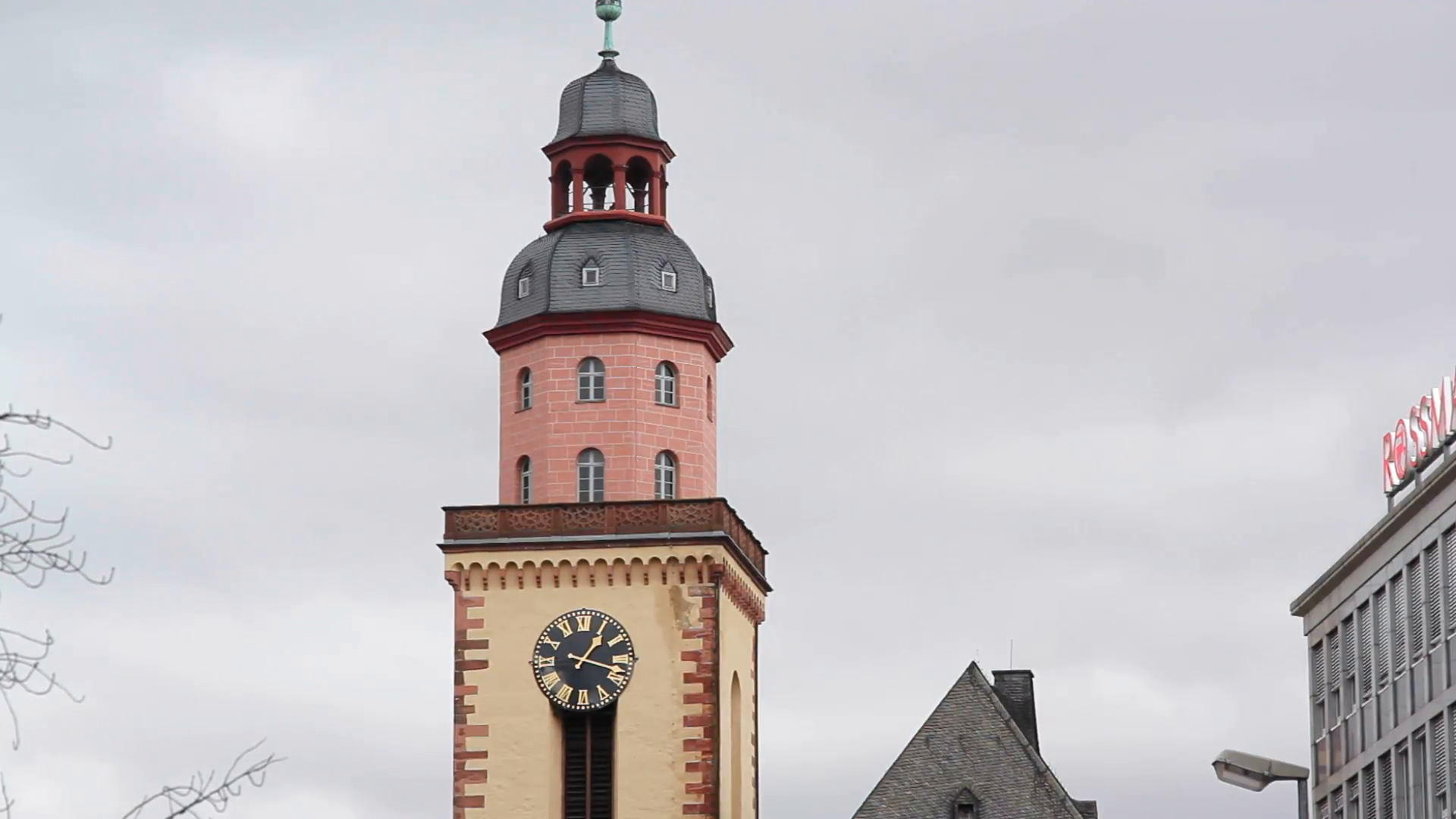 St. Catherine's Church clock tower, cloudy sky, Frankfurt am Main ...