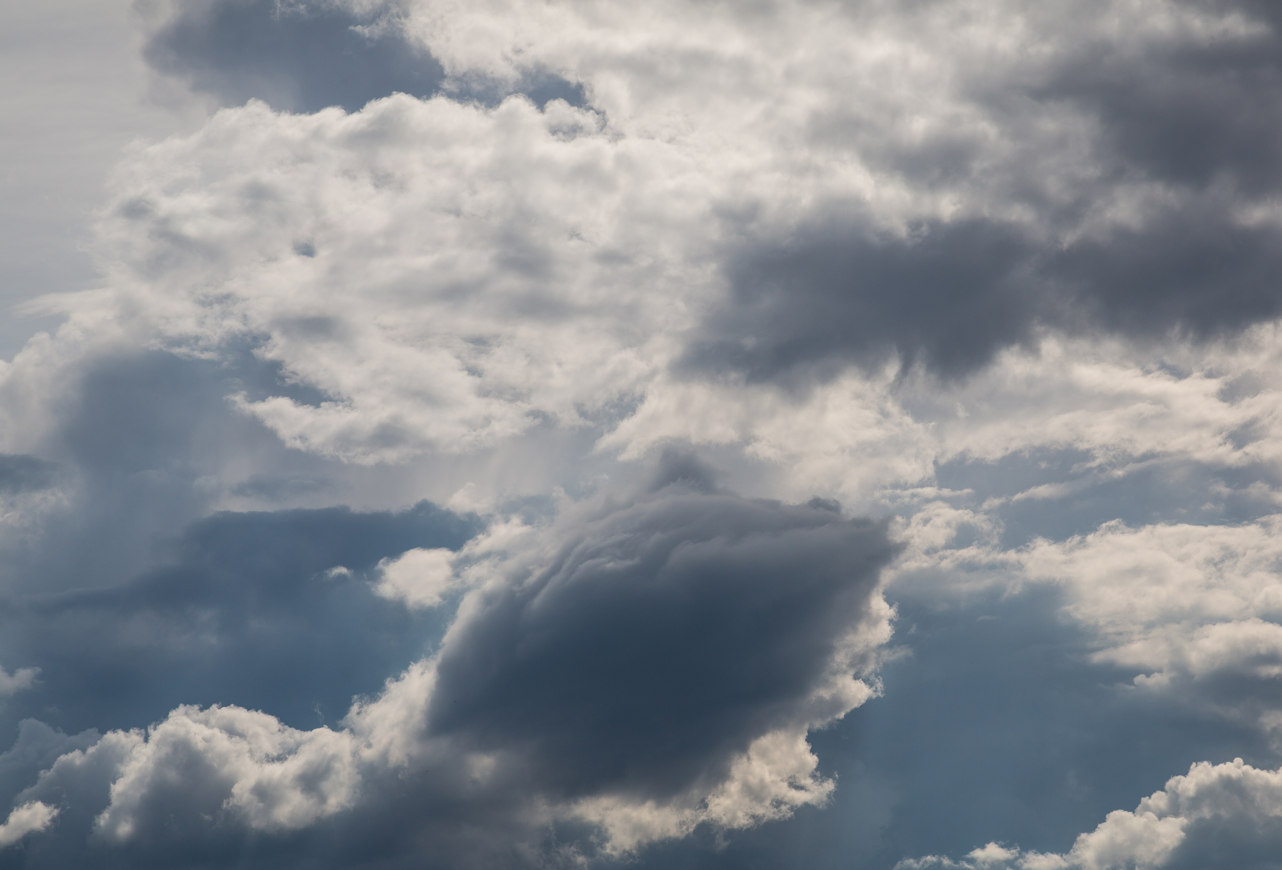 File:Cloudy Sky (19741406142).jpg - Wikimedia Commons