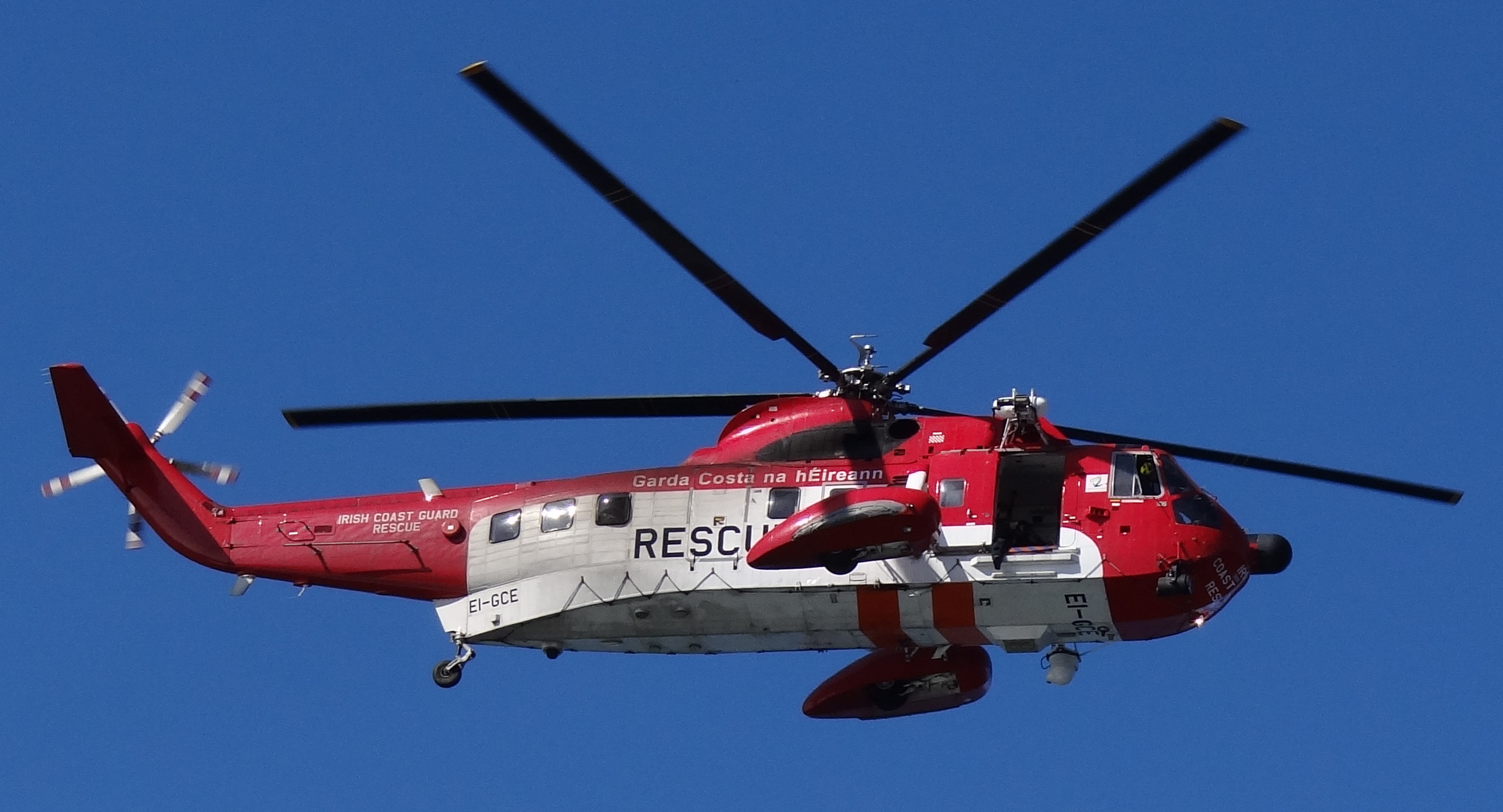 File:Irish-Coast-Guard-Helicopter-2012.JPG - Wikimedia Commons