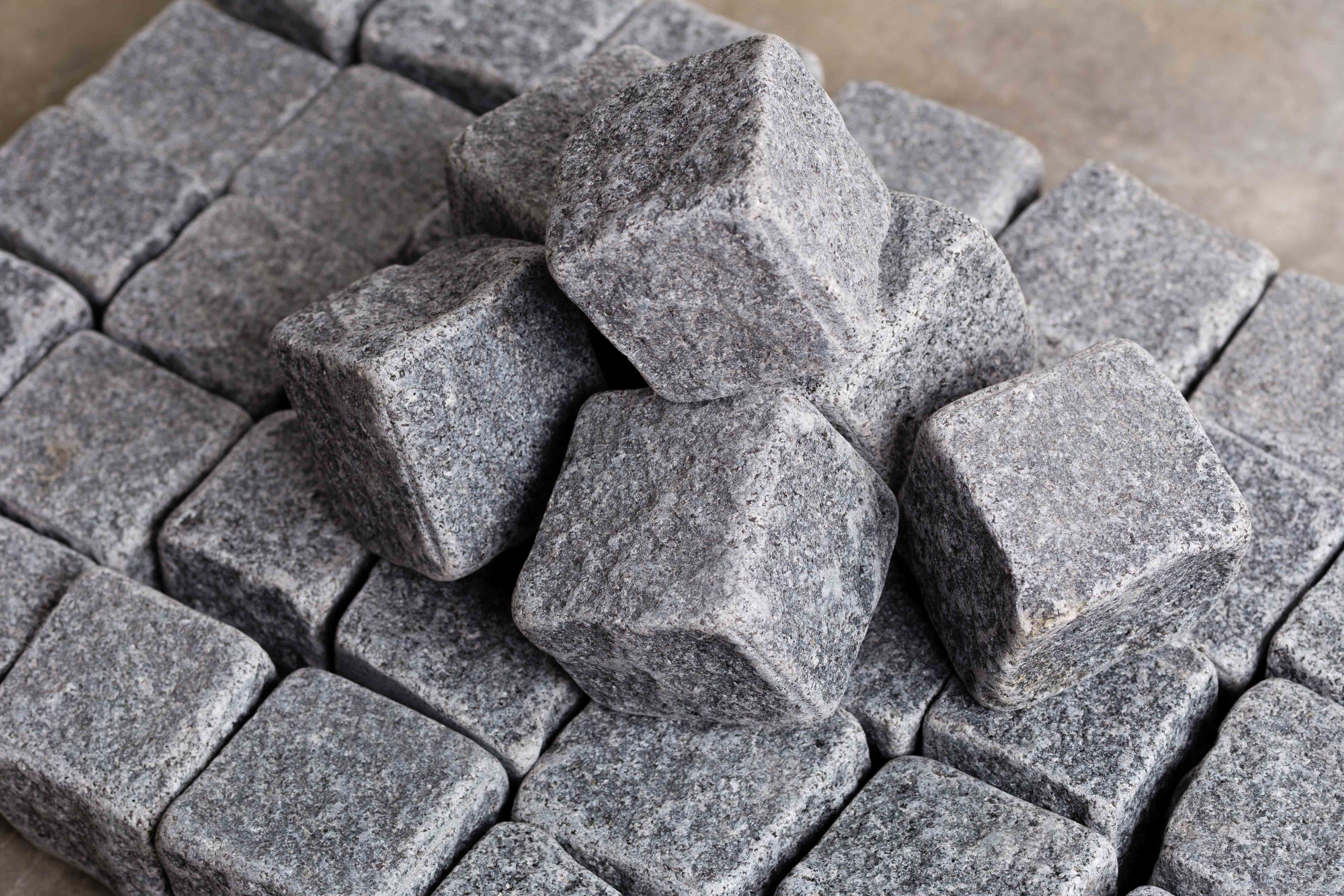 Kamari Granite Cobblestones - GathercoGreen