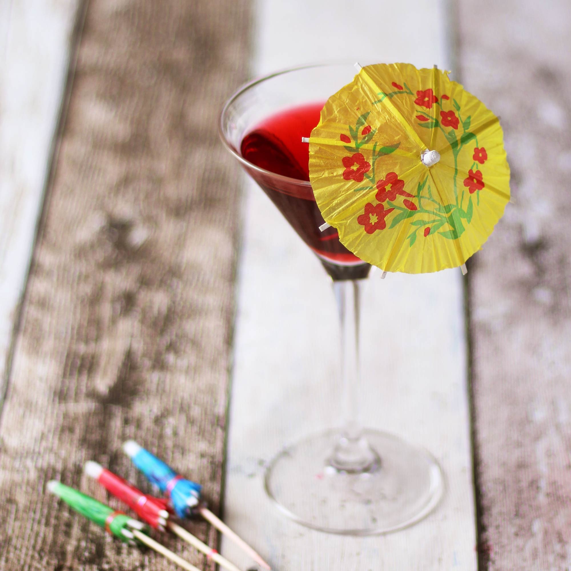 Paper Cocktail Umbrellas | Mini Paper Parasols for Drinks