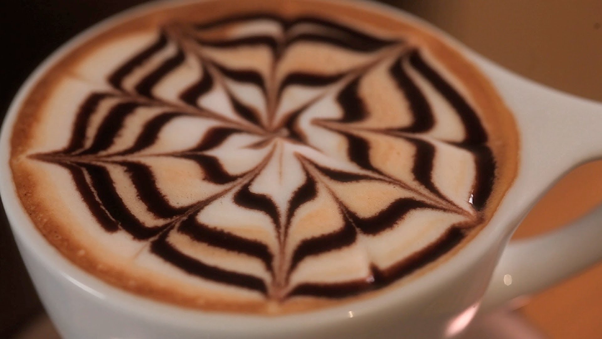 How to Etch Spirals | Latte Art - YouTube