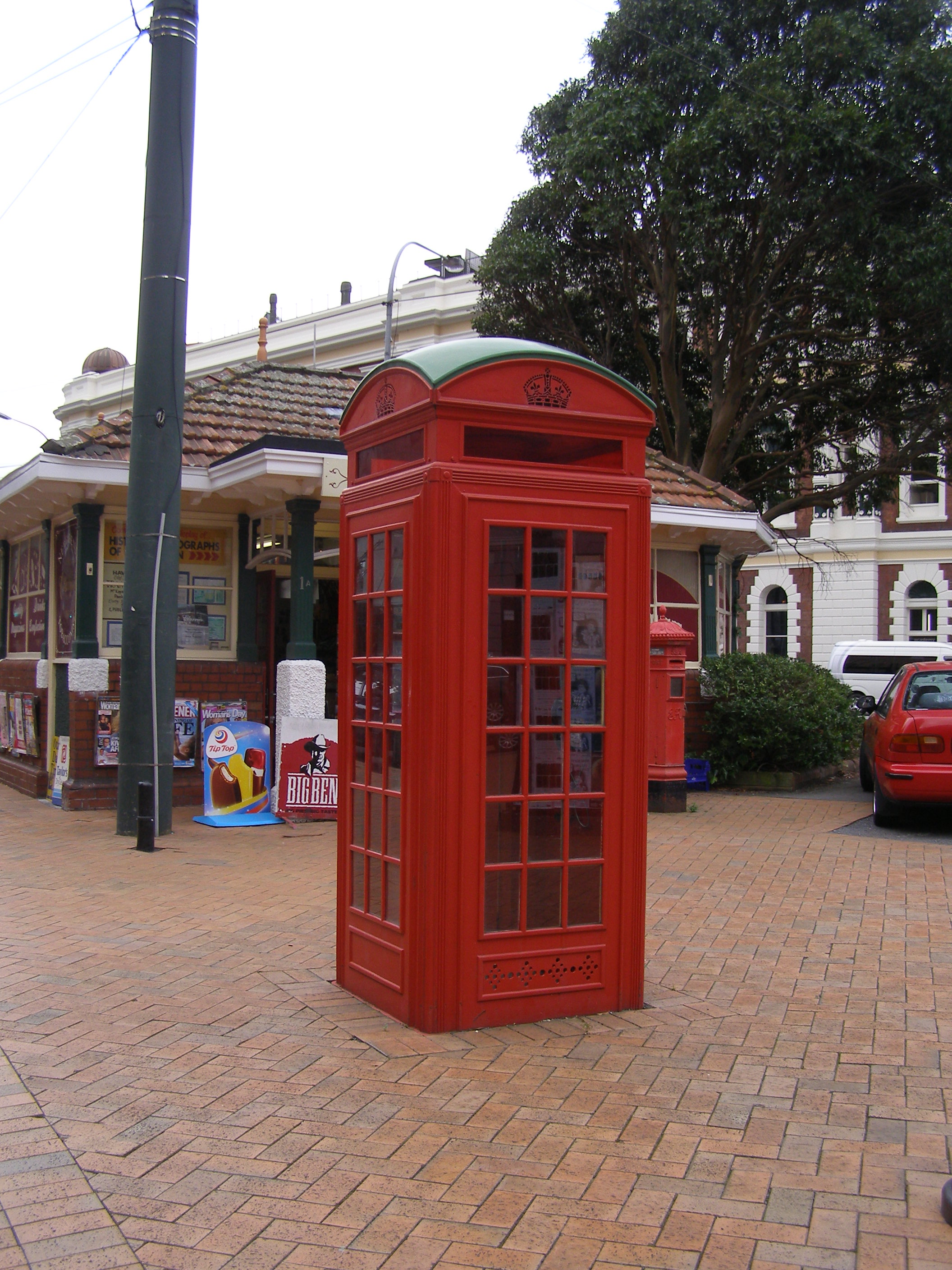 Old red telephone box in Wellington | Vivienne Morrell