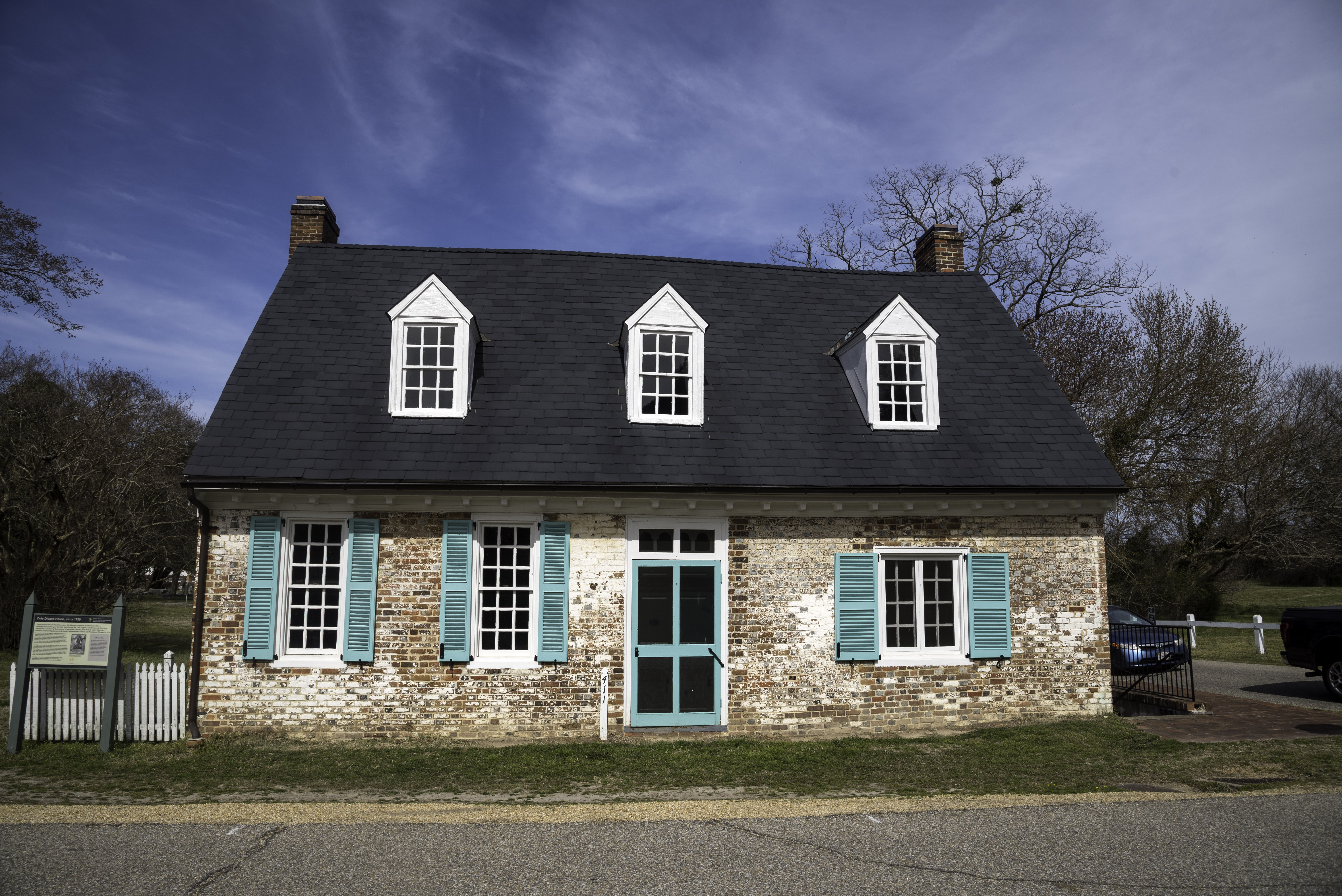 Old Colonial House in Yorktown, Virginia image - Free stock photo ...