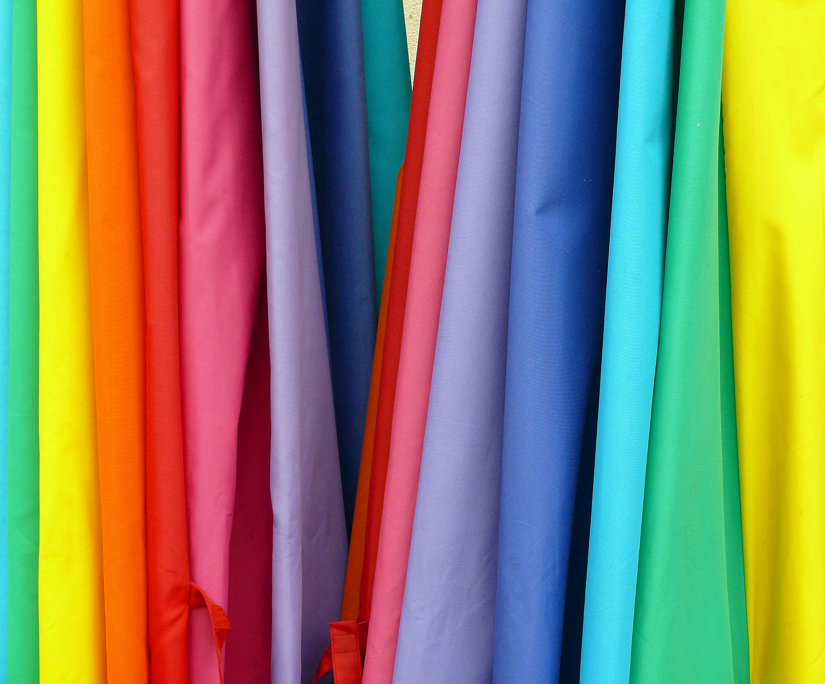 File:Fabric Rainbow Colors.jpg - Wikimedia Commons