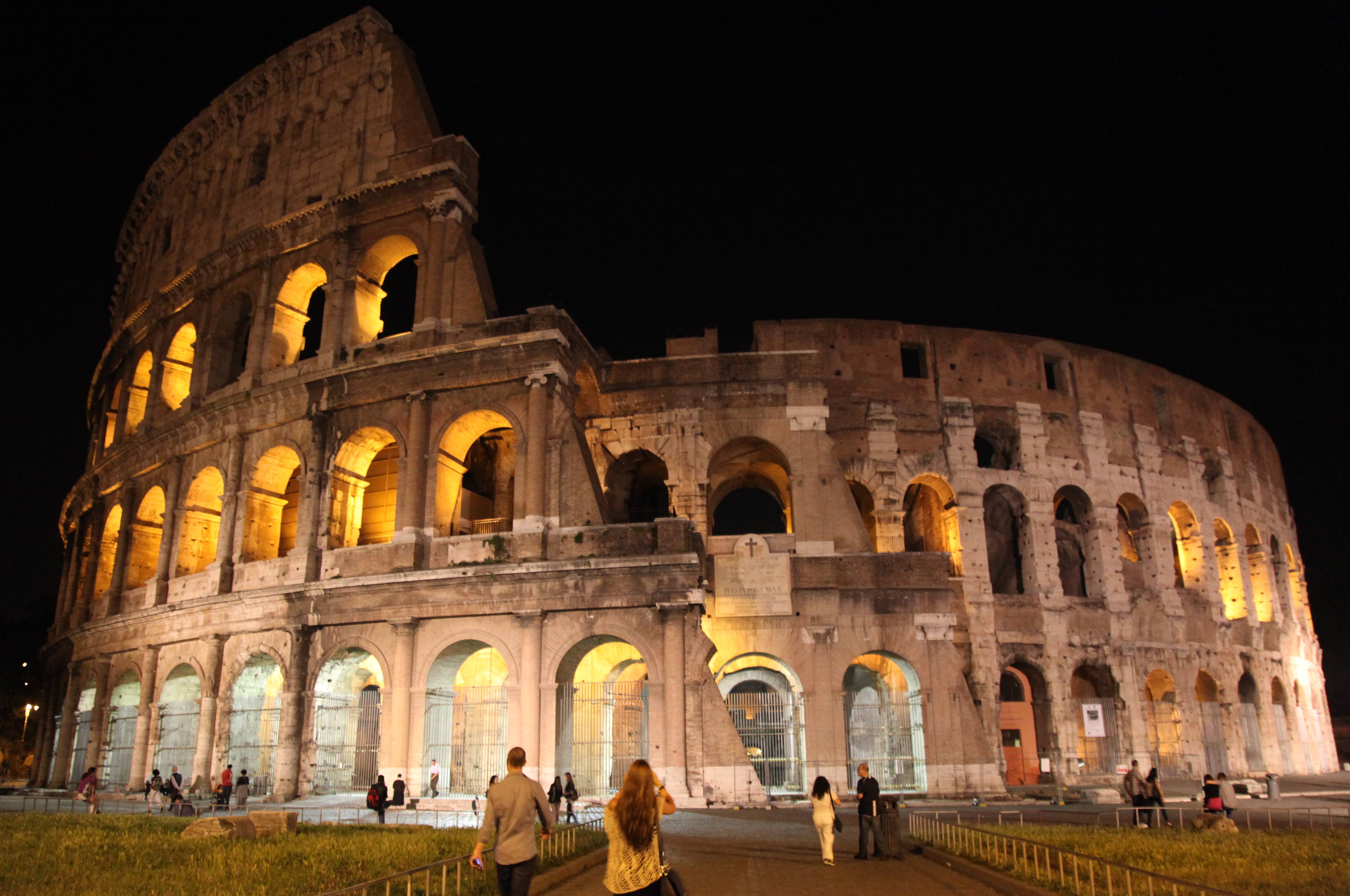 Colosseum Night Tour Tickets - City Wonders