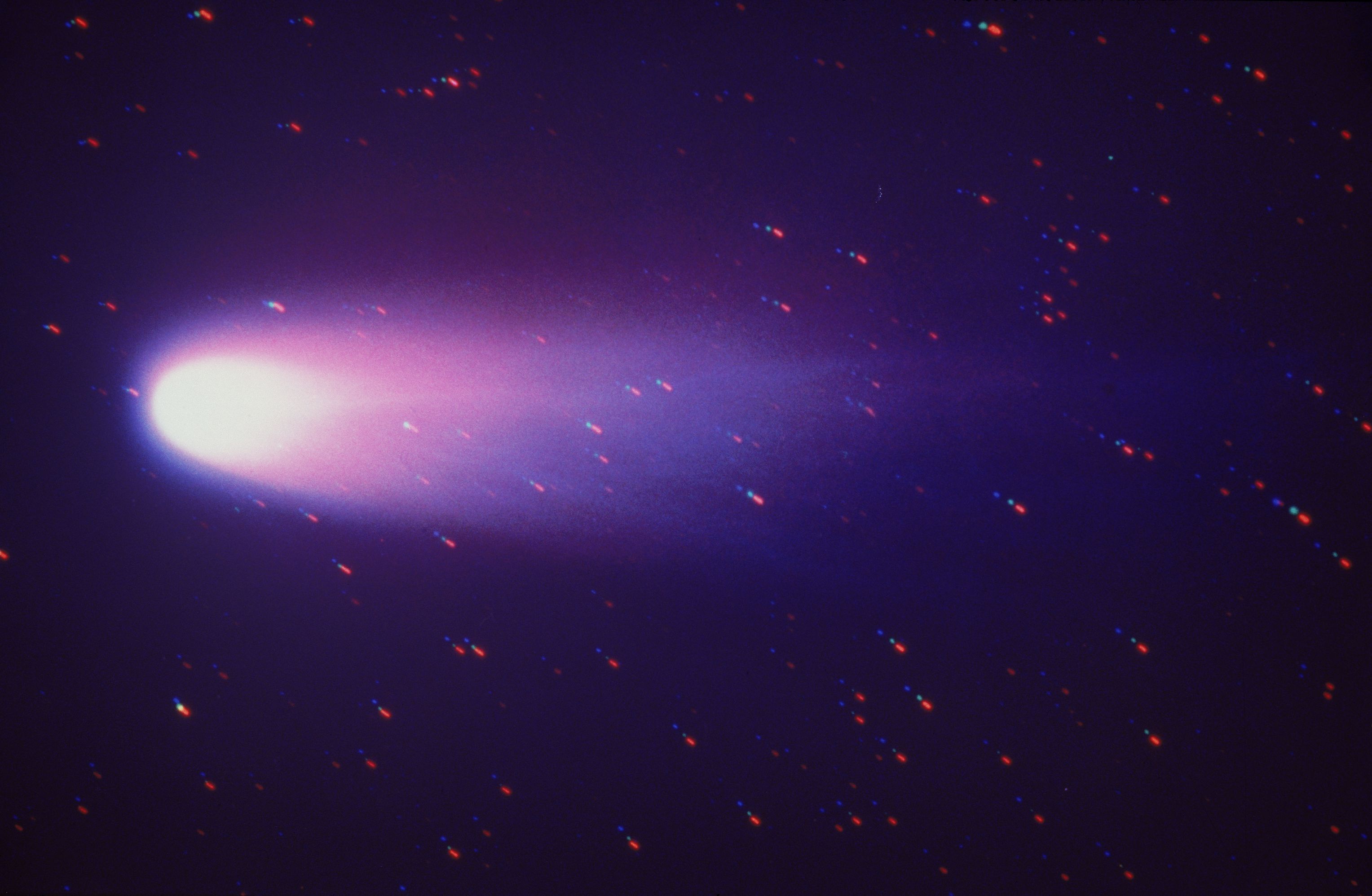 Space in Images - 2009 - 01 - Halley's Comet