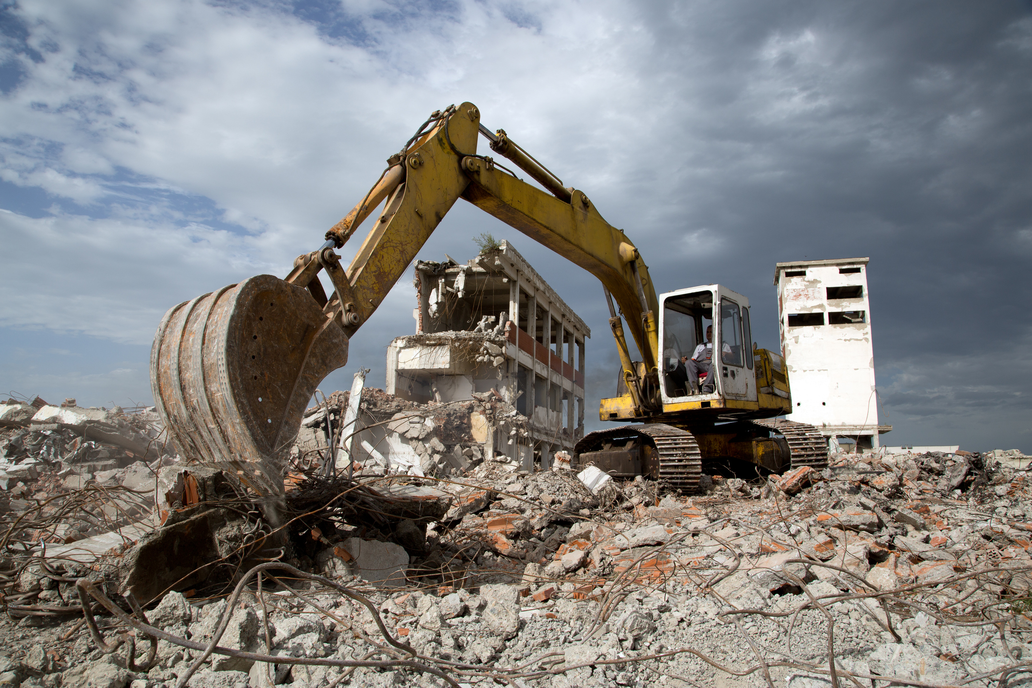 Threat to national infrastructure projects as construction waste ...