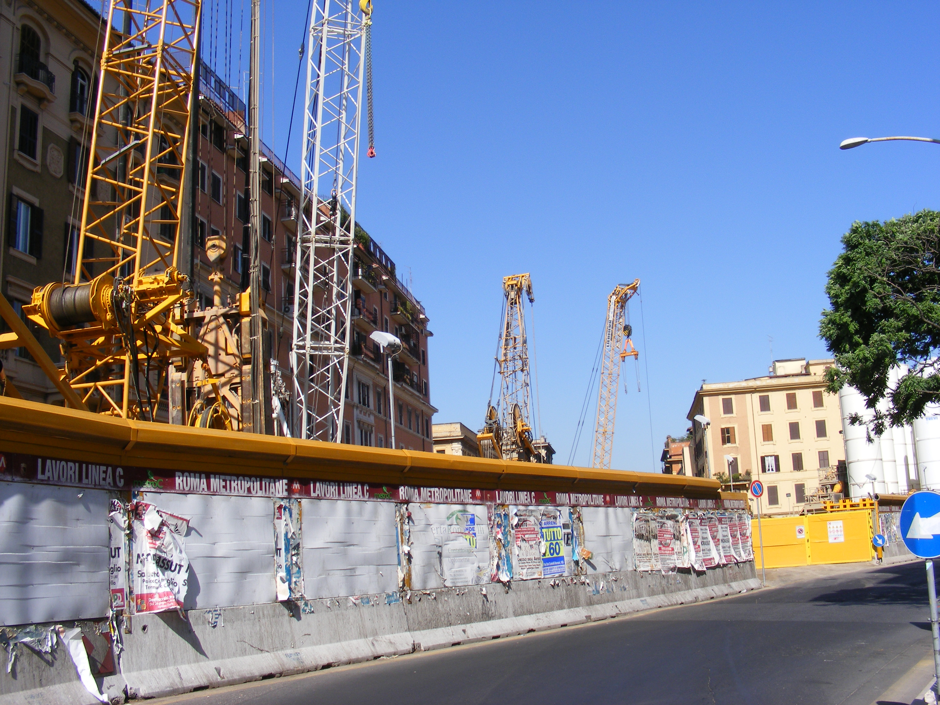 File:Construction work for Metro line C at Porta Maggiore, Rome.jpg ...