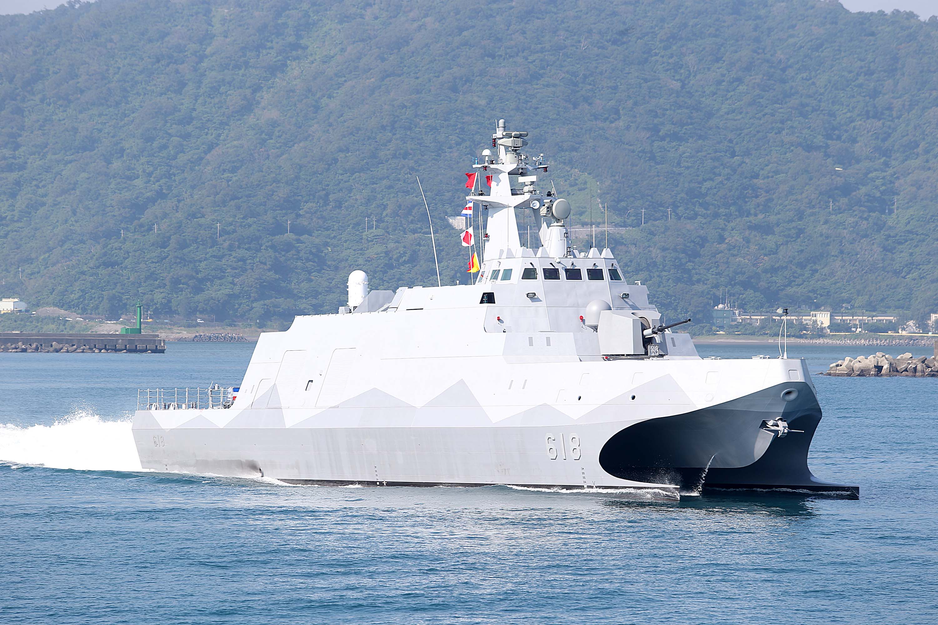 Taiwan Commissions First in Class of Stealth Guided Missile Corvette ...