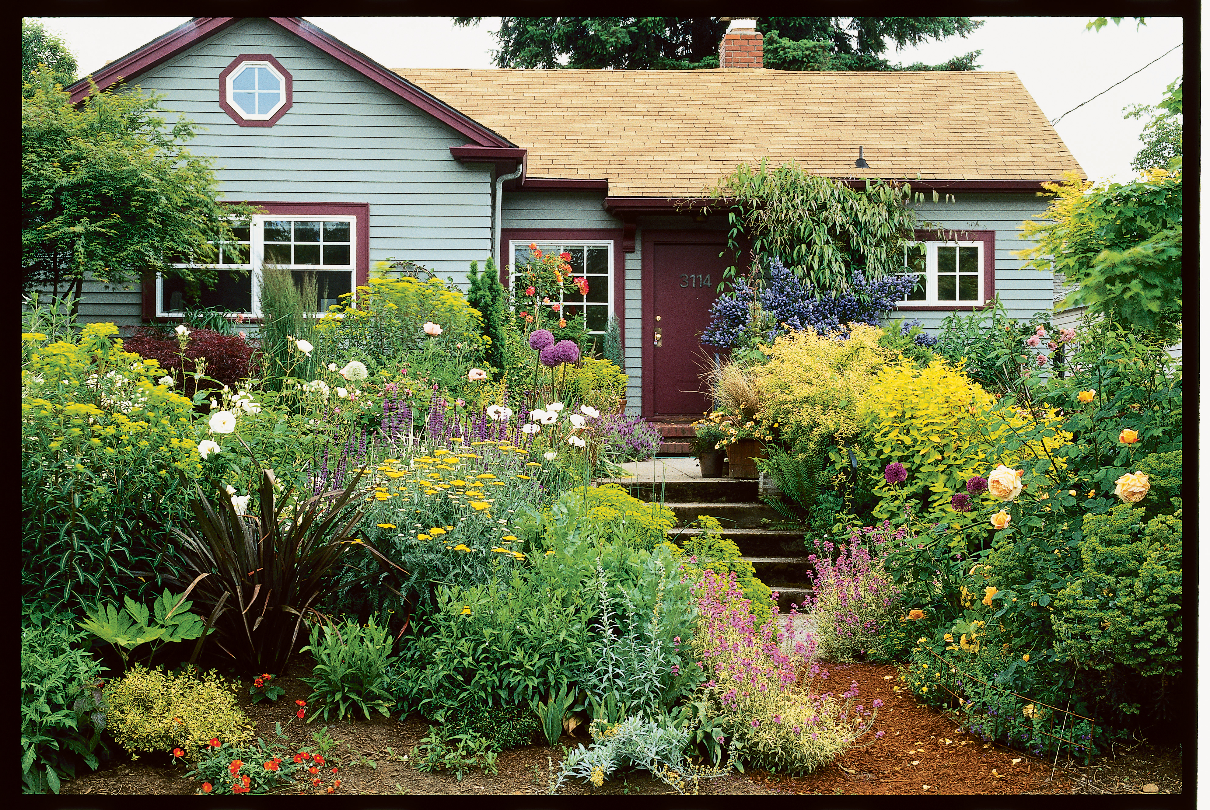 Cottage with garden photo