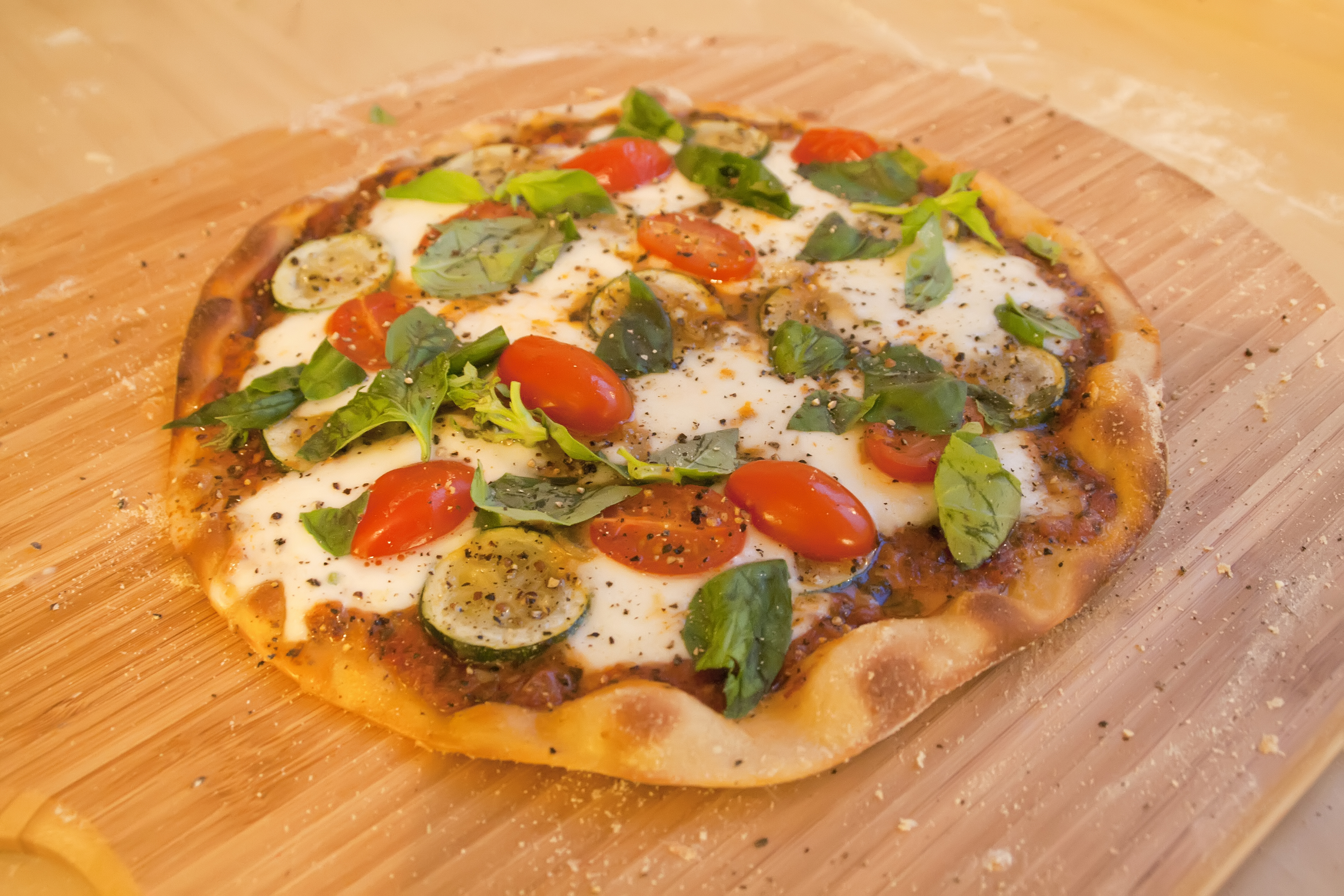 Courgette, Tomato & Basil Pizza, Baked, Courgette, Mozzarella, Pizza, HQ Photo