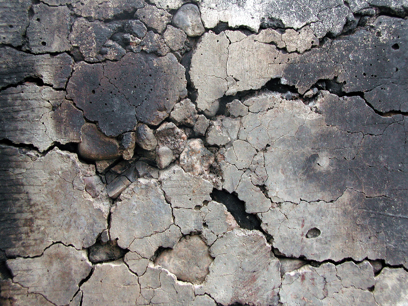 cold weather wall cracks
