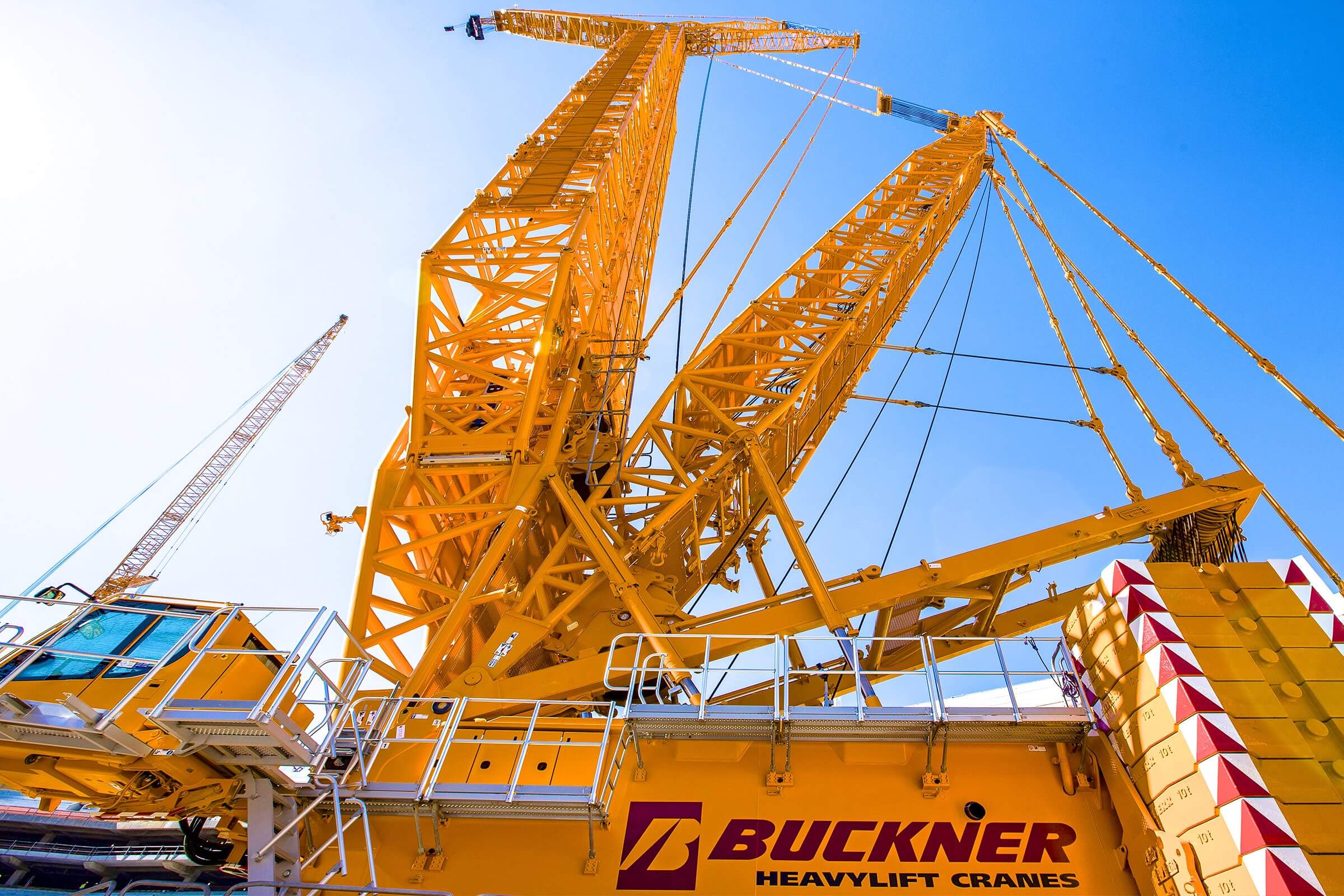 Heavylift Cranes | Buckner Companies