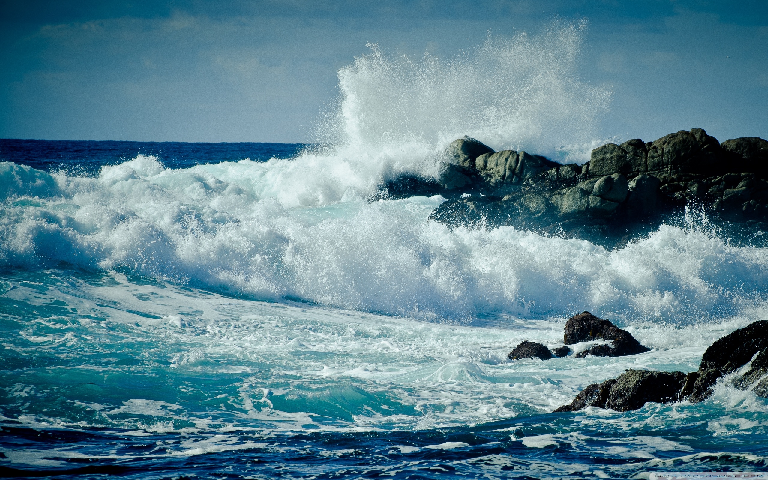 Waves Crashing On Rocks | VIP Wallpaper | HD Wallpapers for Desktop ...