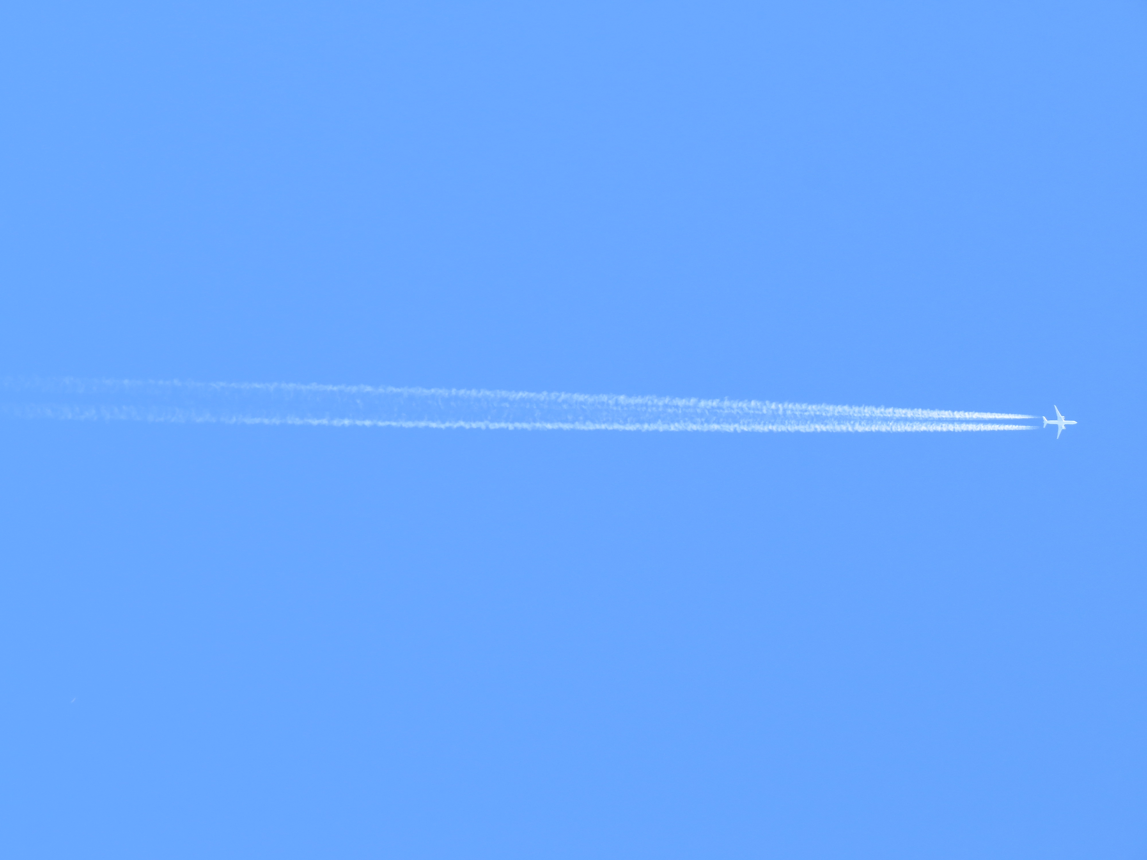 Crossing the sky, Airplane, Avion, Azul, Blue, HQ Photo