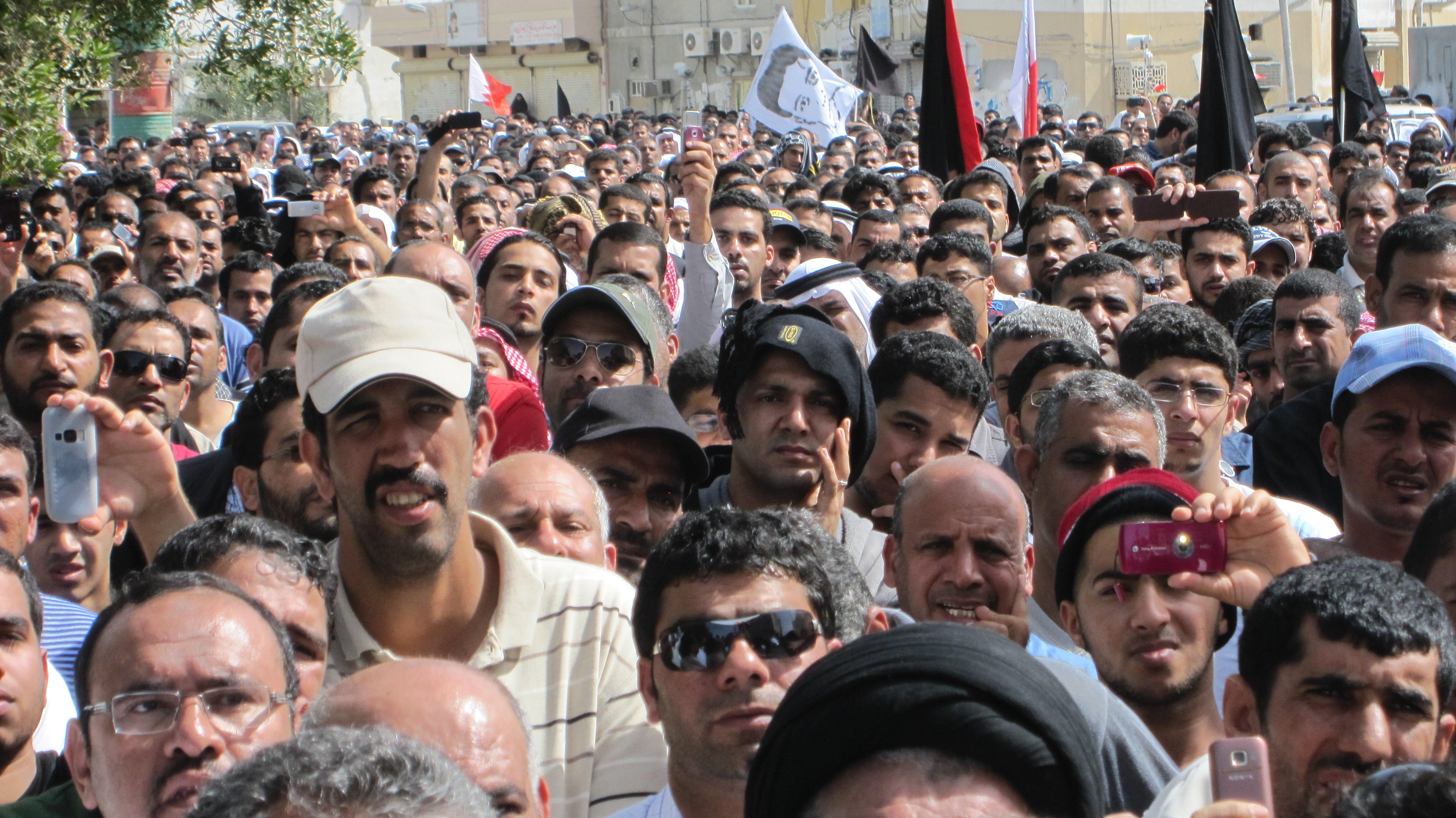 File:Crowd shot - Flickr - Al Jazeera English.jpg - Wikimedia Commons