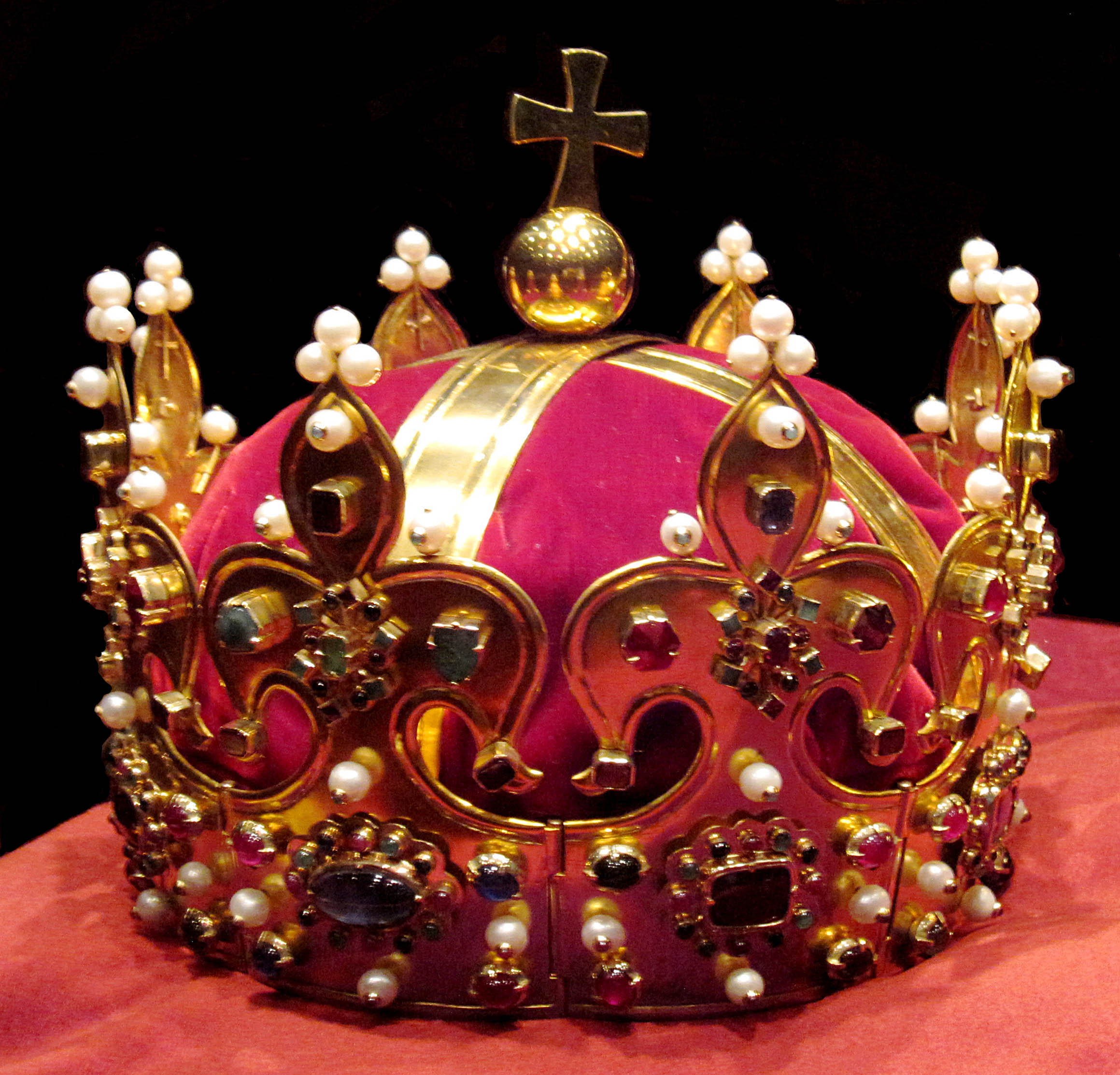 Crown (headgear) - Wikipedia