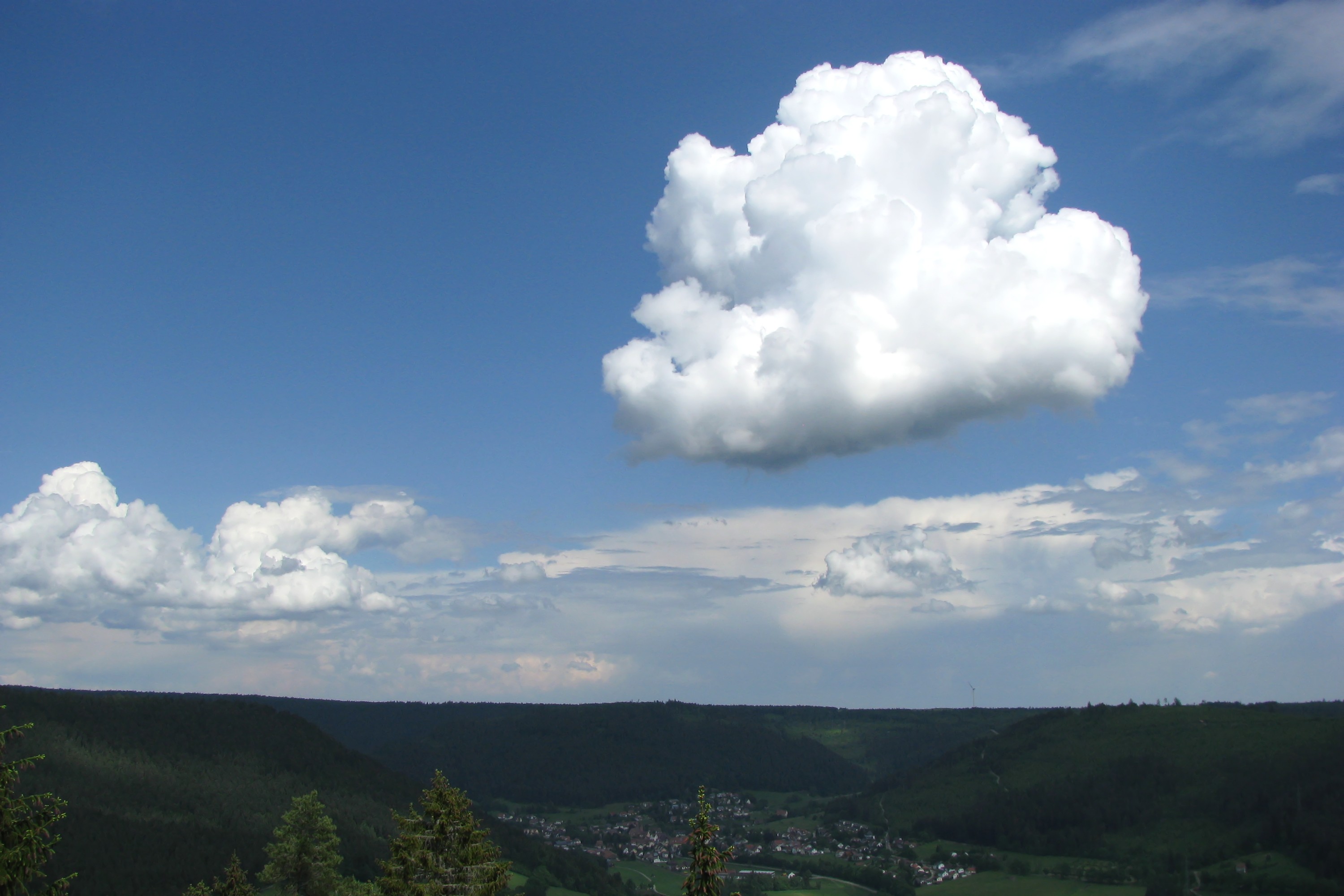 This is a cumulus cloud. a cumulus cloud is clouds that l... - ThingLink