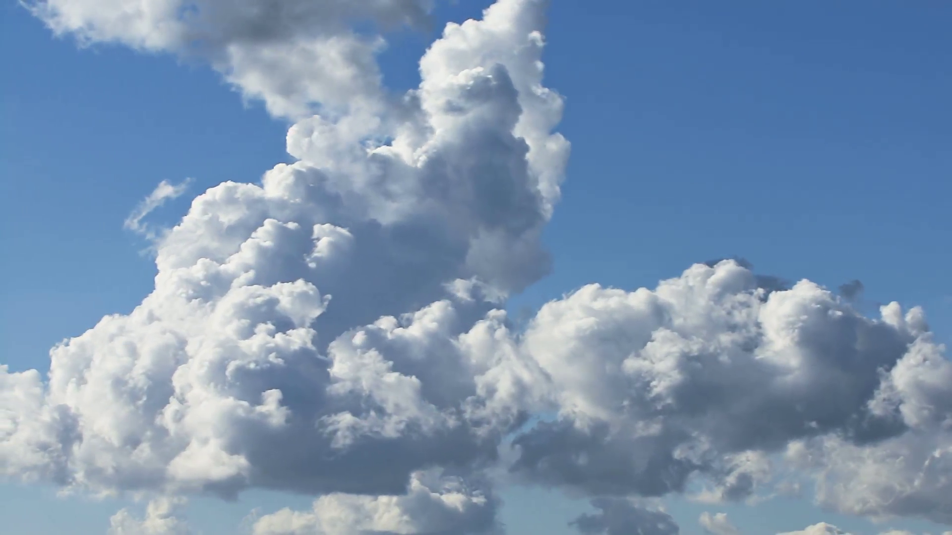 Towering Cumulus Cloud Billows Time Lapse Stock Video Footage ...