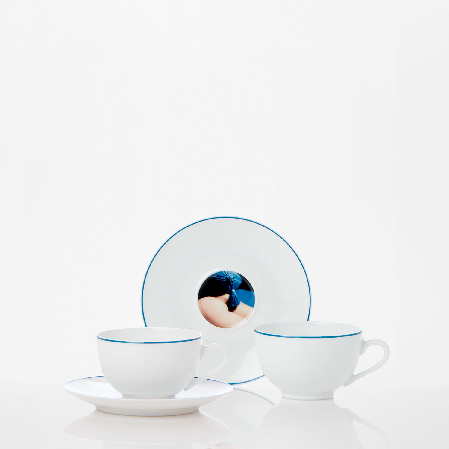Tea Cup - Les Françaises by the photographer Sonia Sieff | Maison ...