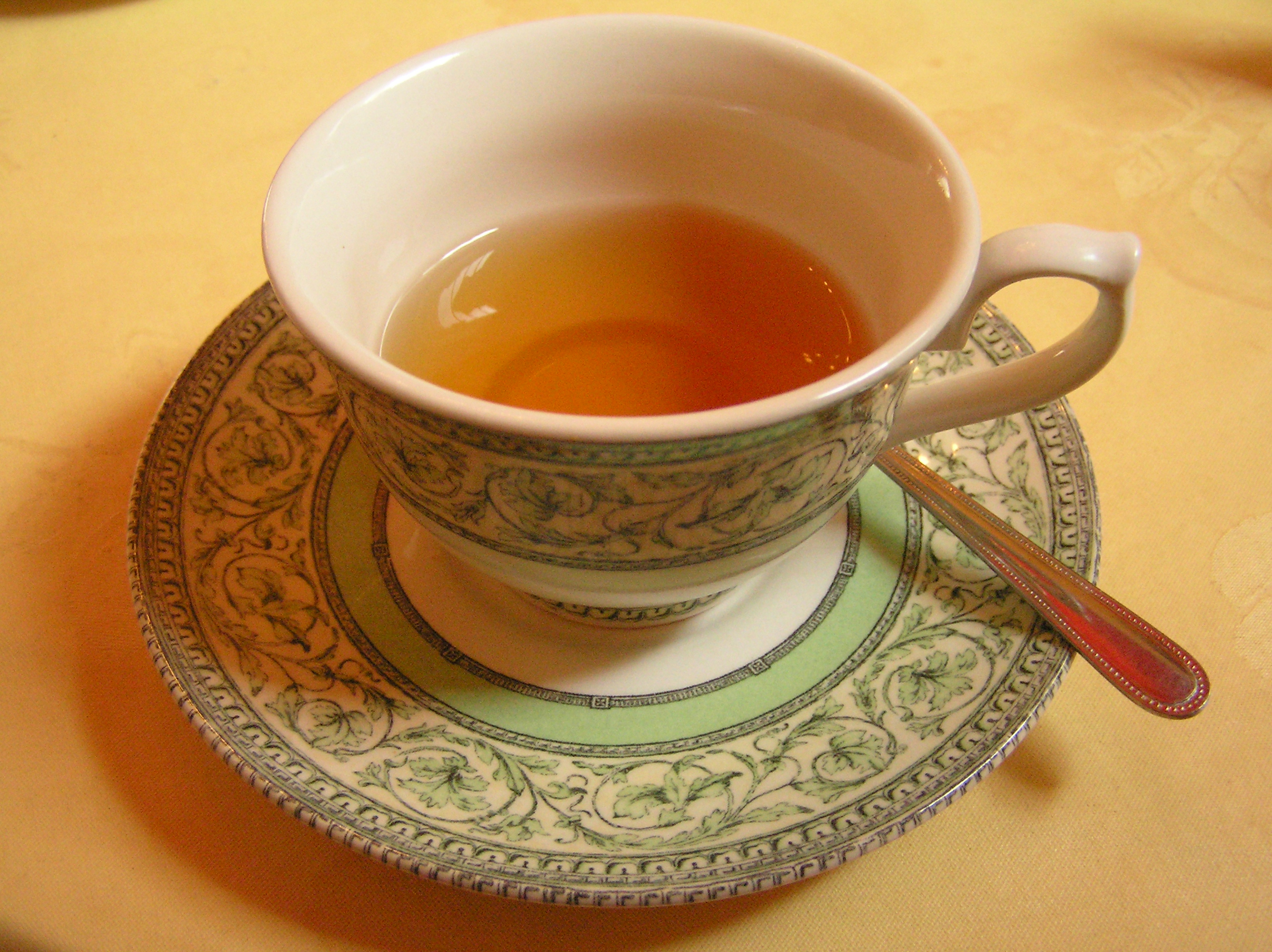 File:Cup of tea, Scotland.jpg - Wikimedia Commons