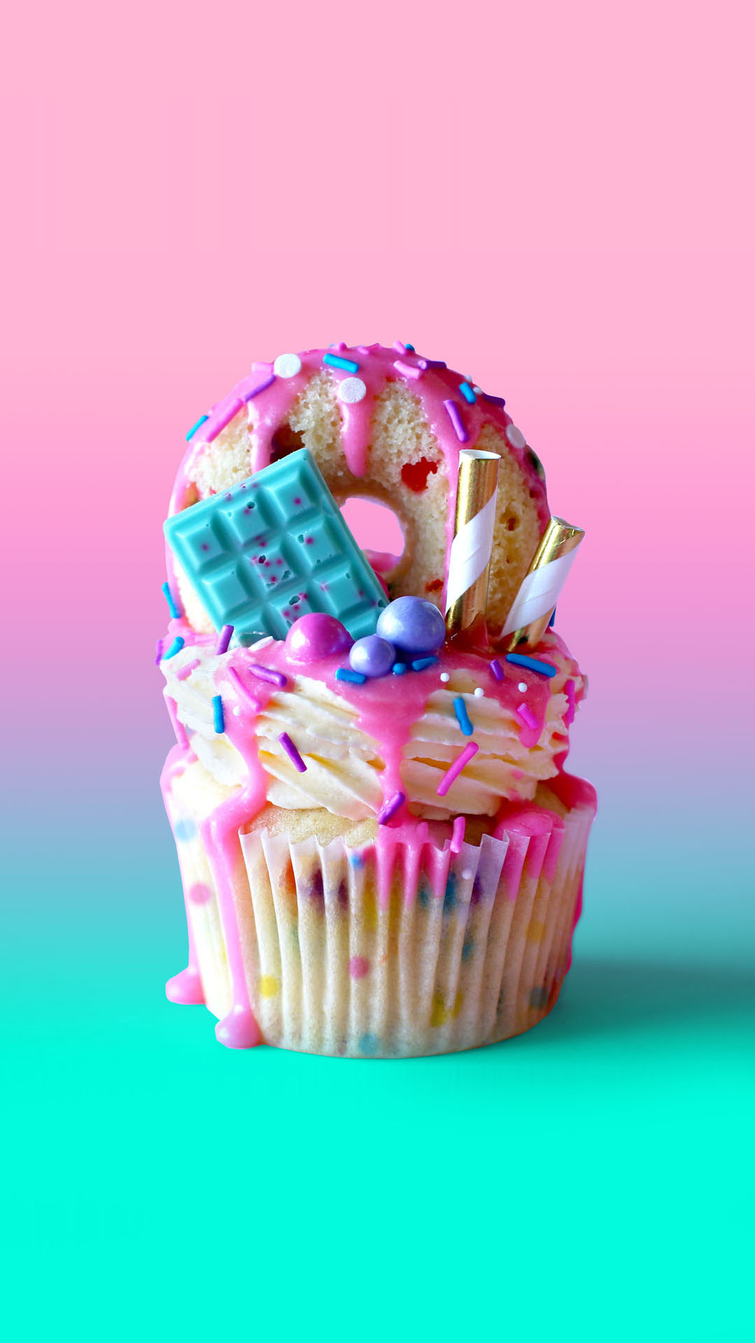 Freakfetti Cupcakes ~ Recipe | Tastemade