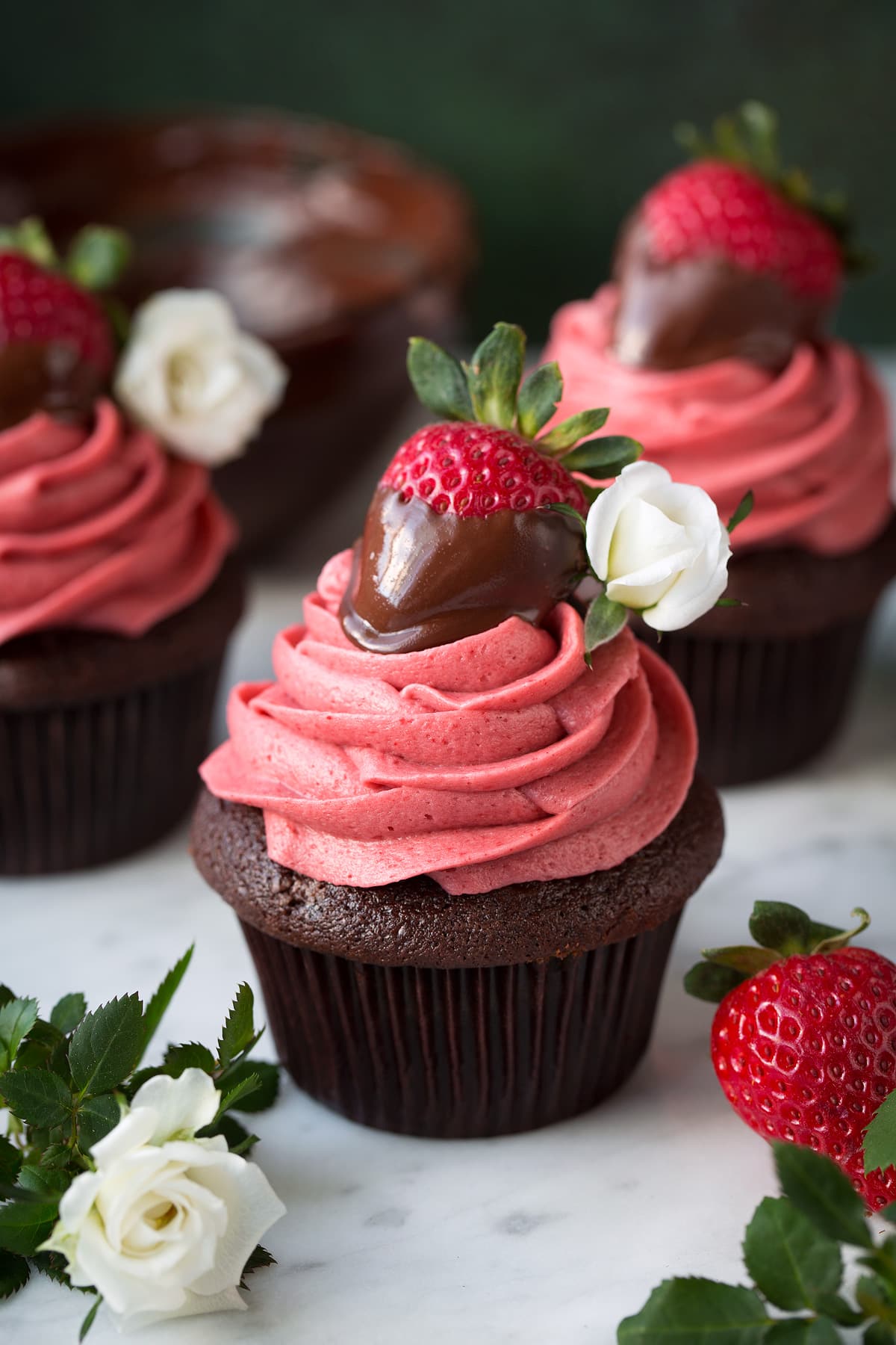 Chocolate Covered Strawberry Cupcakes - Cooking Classy