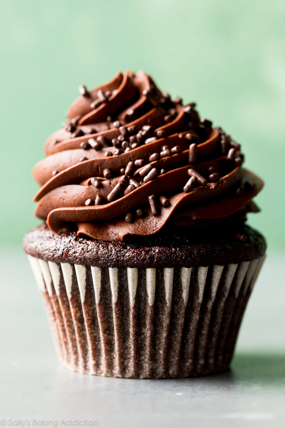 Classic Chocolate Cupcakes with Vanilla Frosting. - Sallys Baking ...