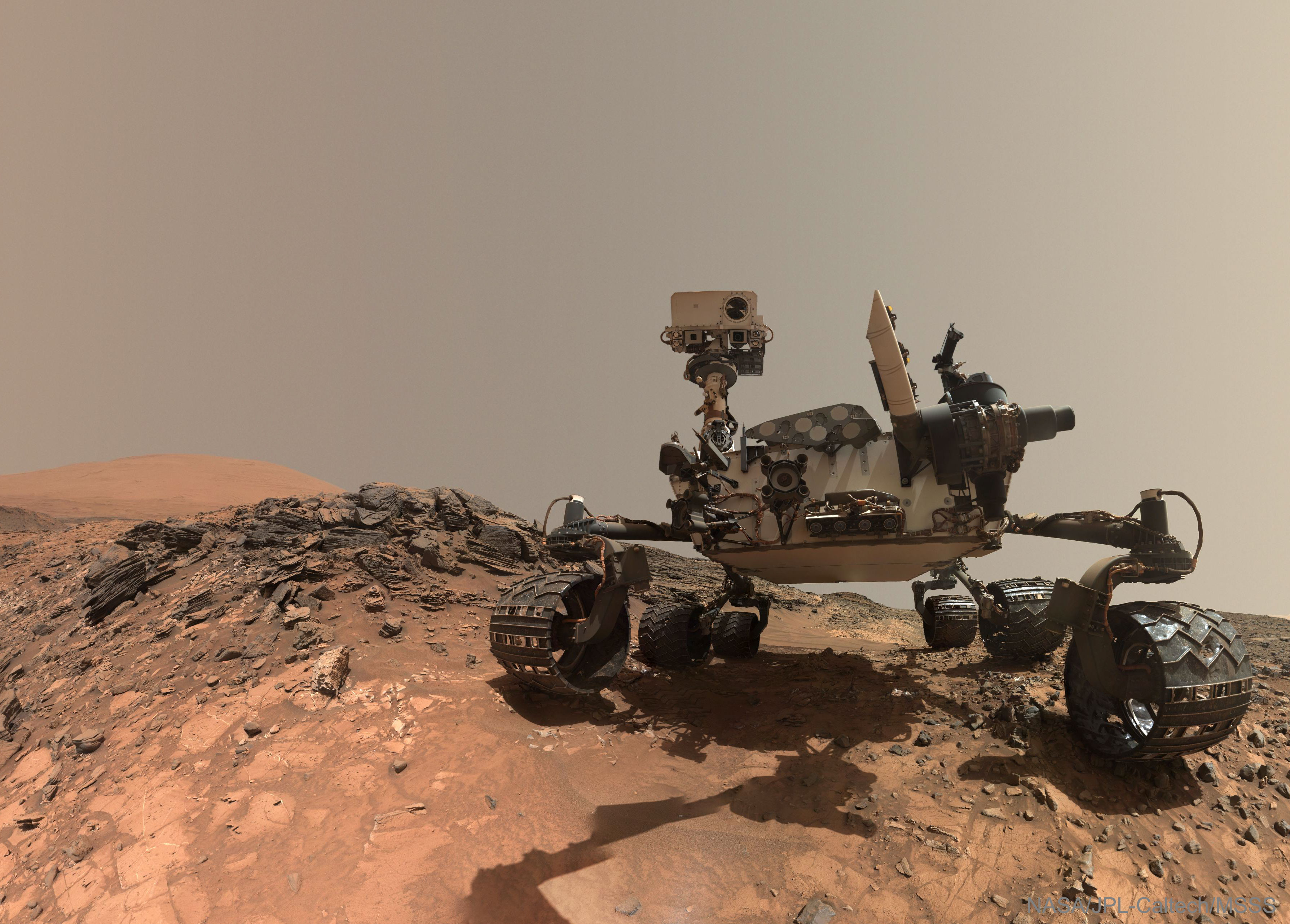 APOD: 2017 November 20 - Curiosity Rover Takes Selfie on Mars