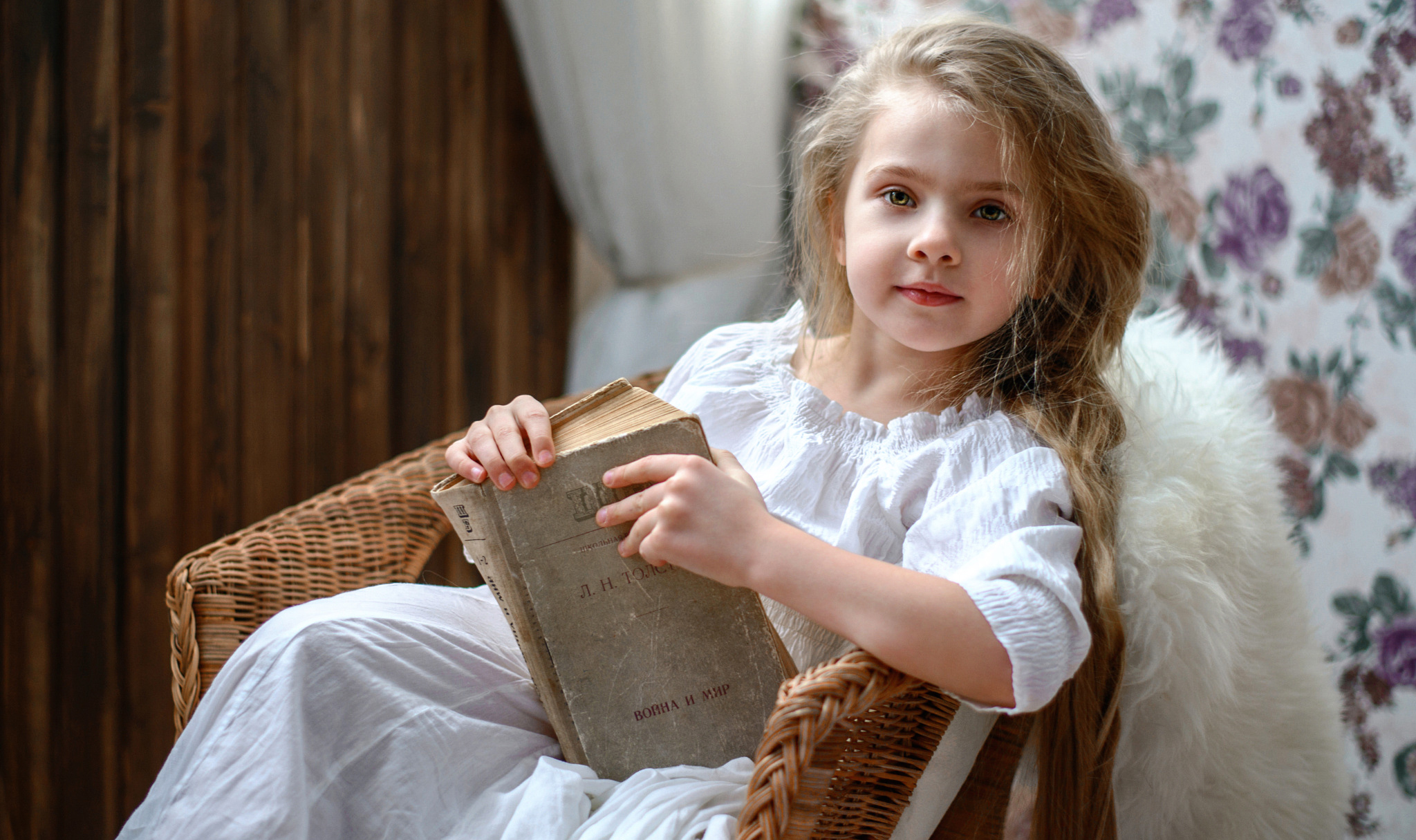 Wallpaper Cute girl, Book, Cute eyes, Fair, HD, Cute, #1620