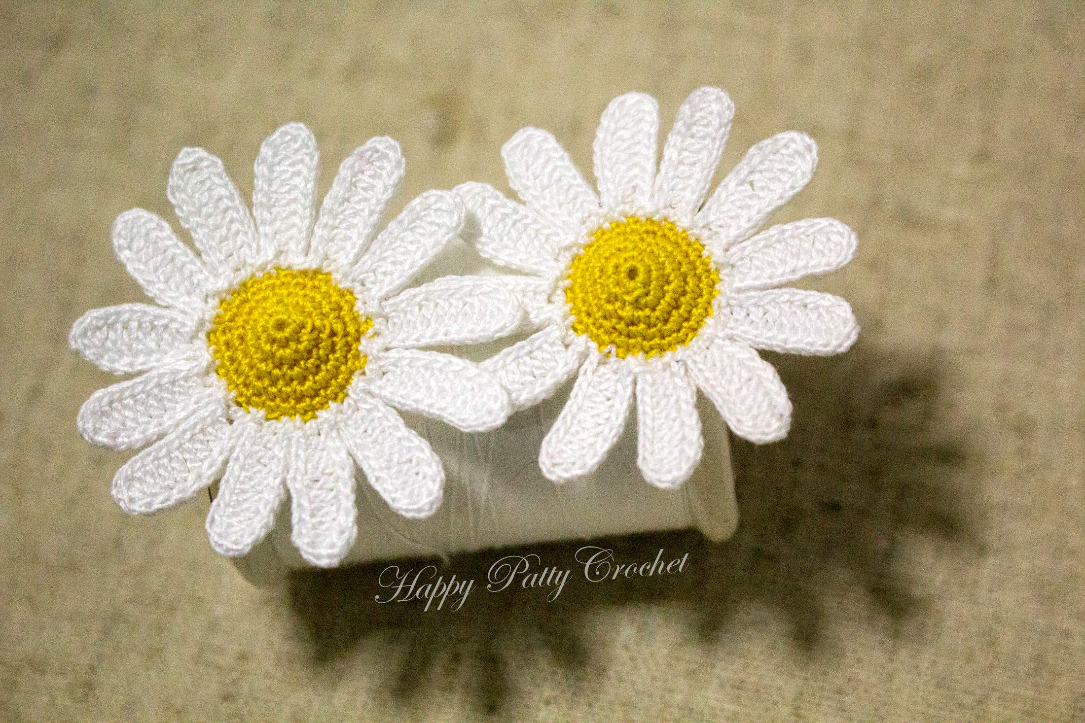 Free Crochet Pattern : Mini Daisy by Happy Patty Crochet