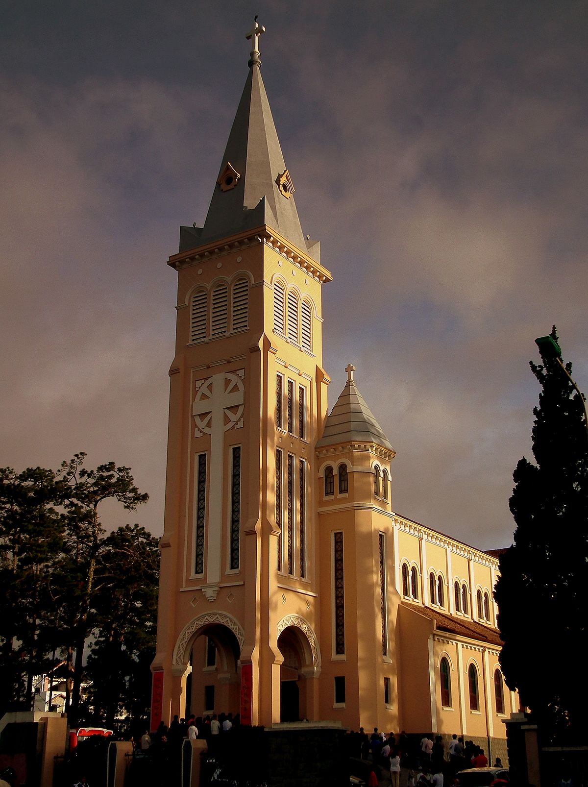 St. Nicholas Cathedral, Da Lat - Wikipedia