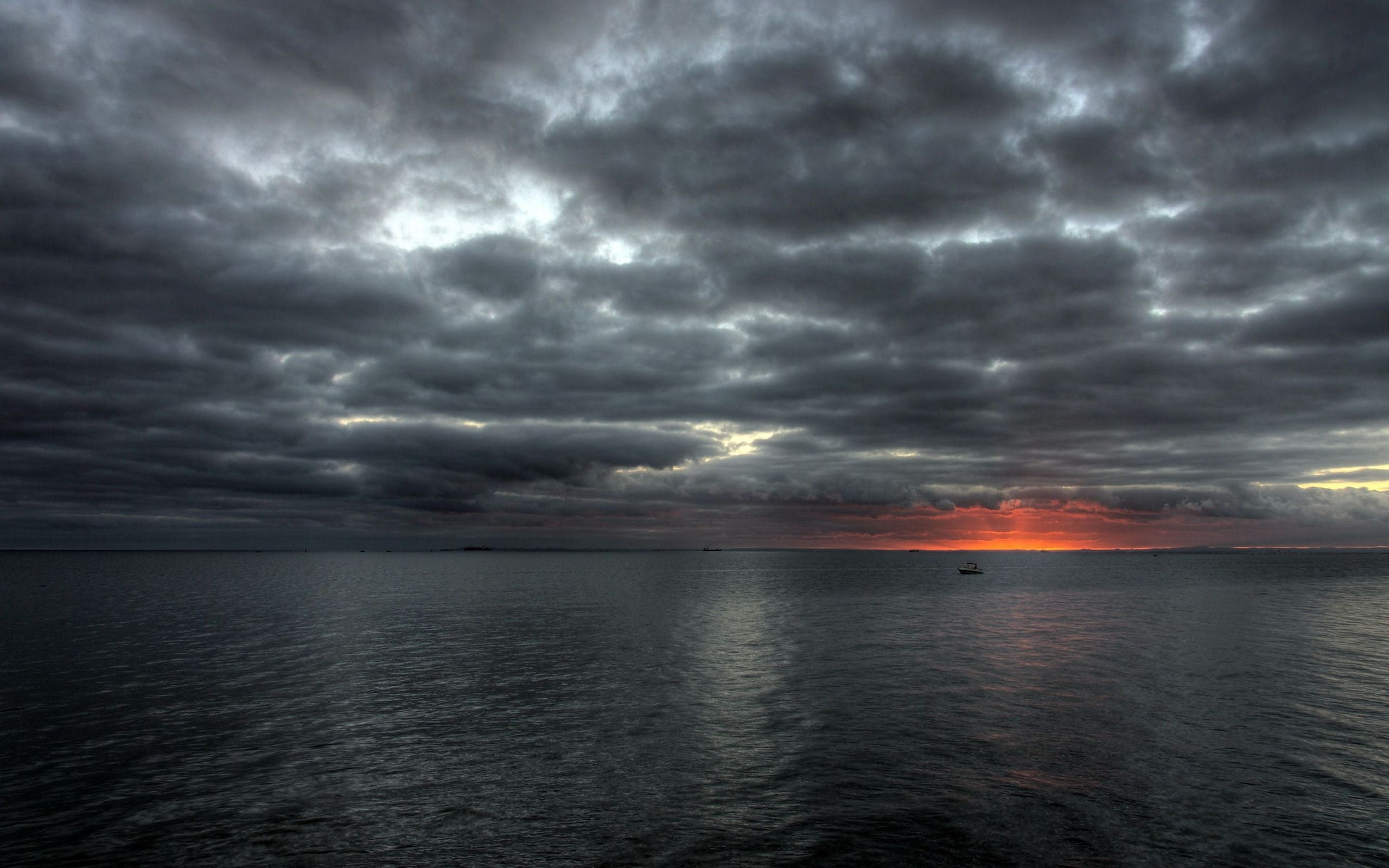 Ocean view during dark clouds HD wallpaper | Wallpaper Flare