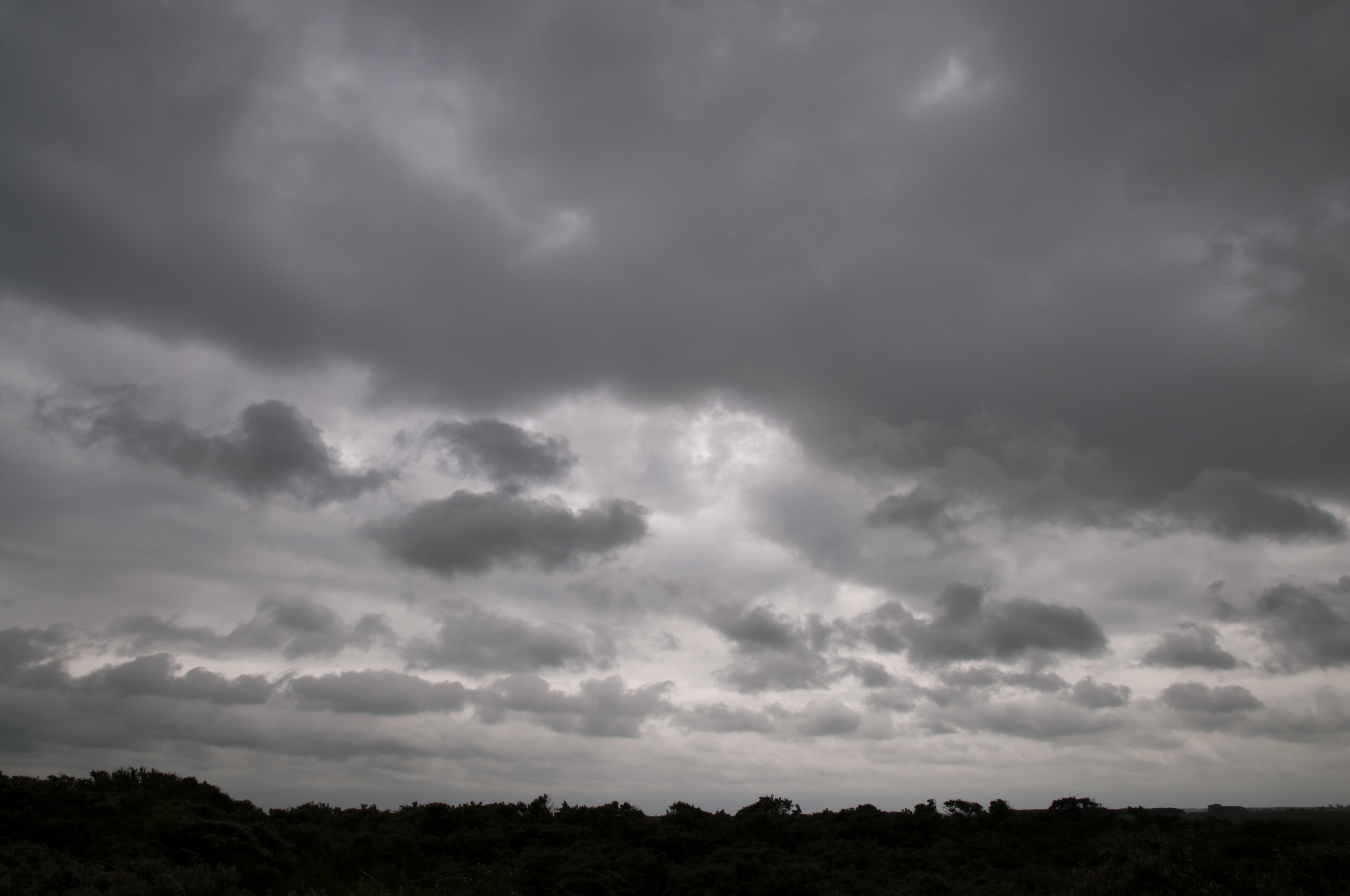 Dark grey clouds - Pattern Pictures free textures and free photos