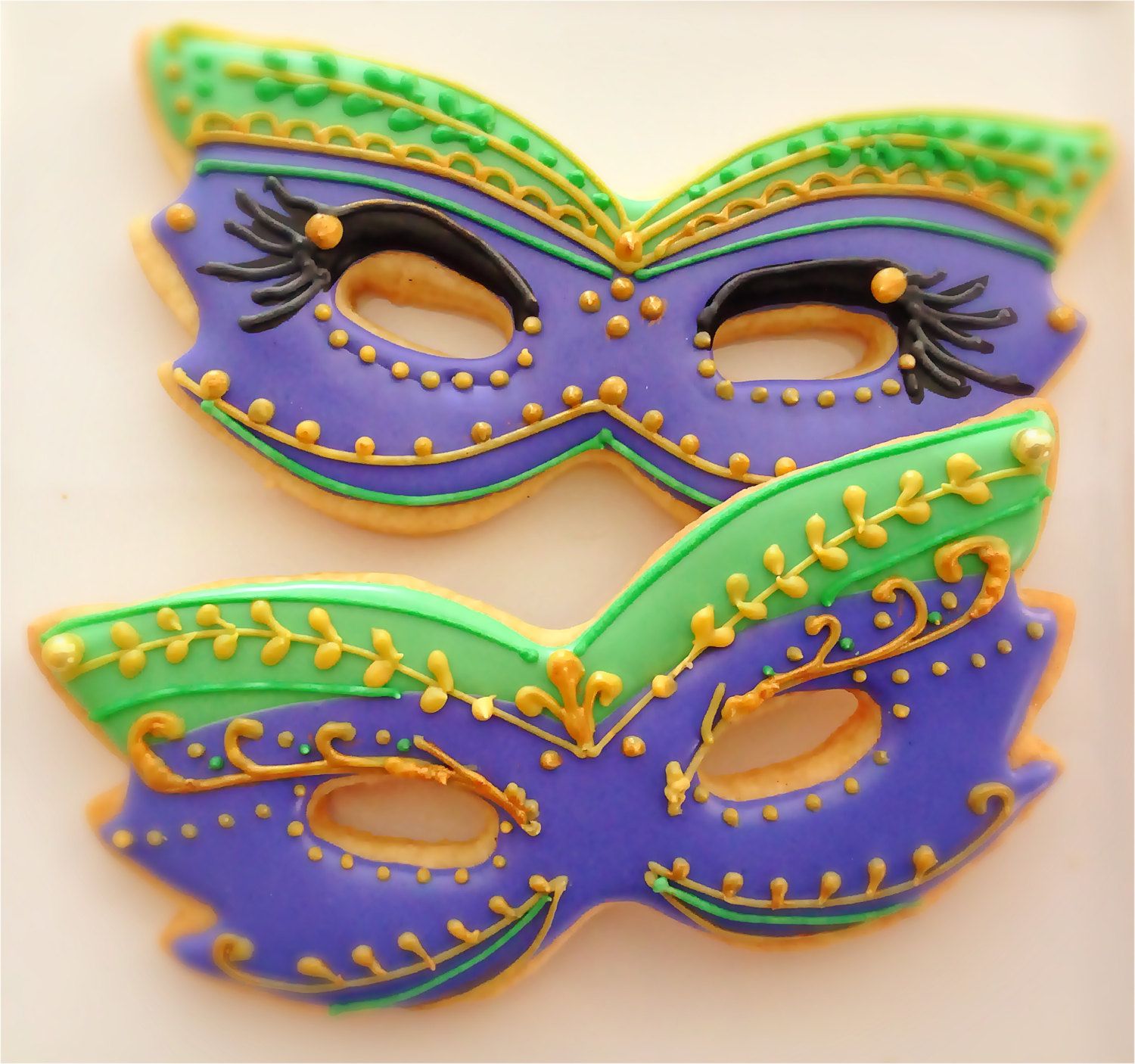 12 Assorted Mardi Gras Cookies | Mardi gras, Masking and Gold