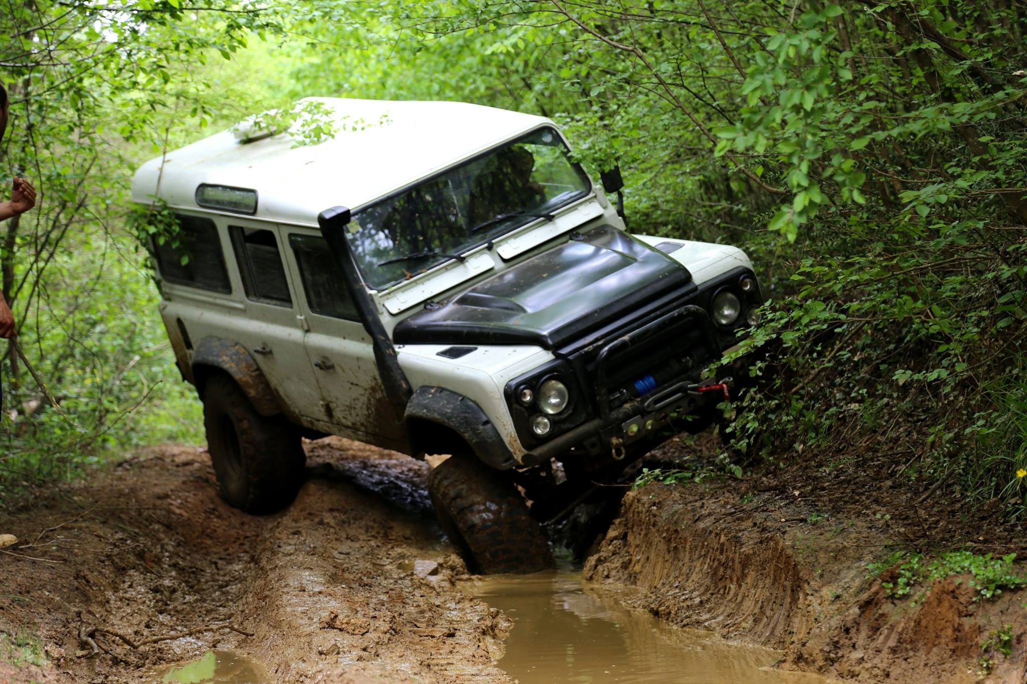 Extreme Offroad @Riva ***Defender TD5 & Discovery TD5 x3*** - YouTube