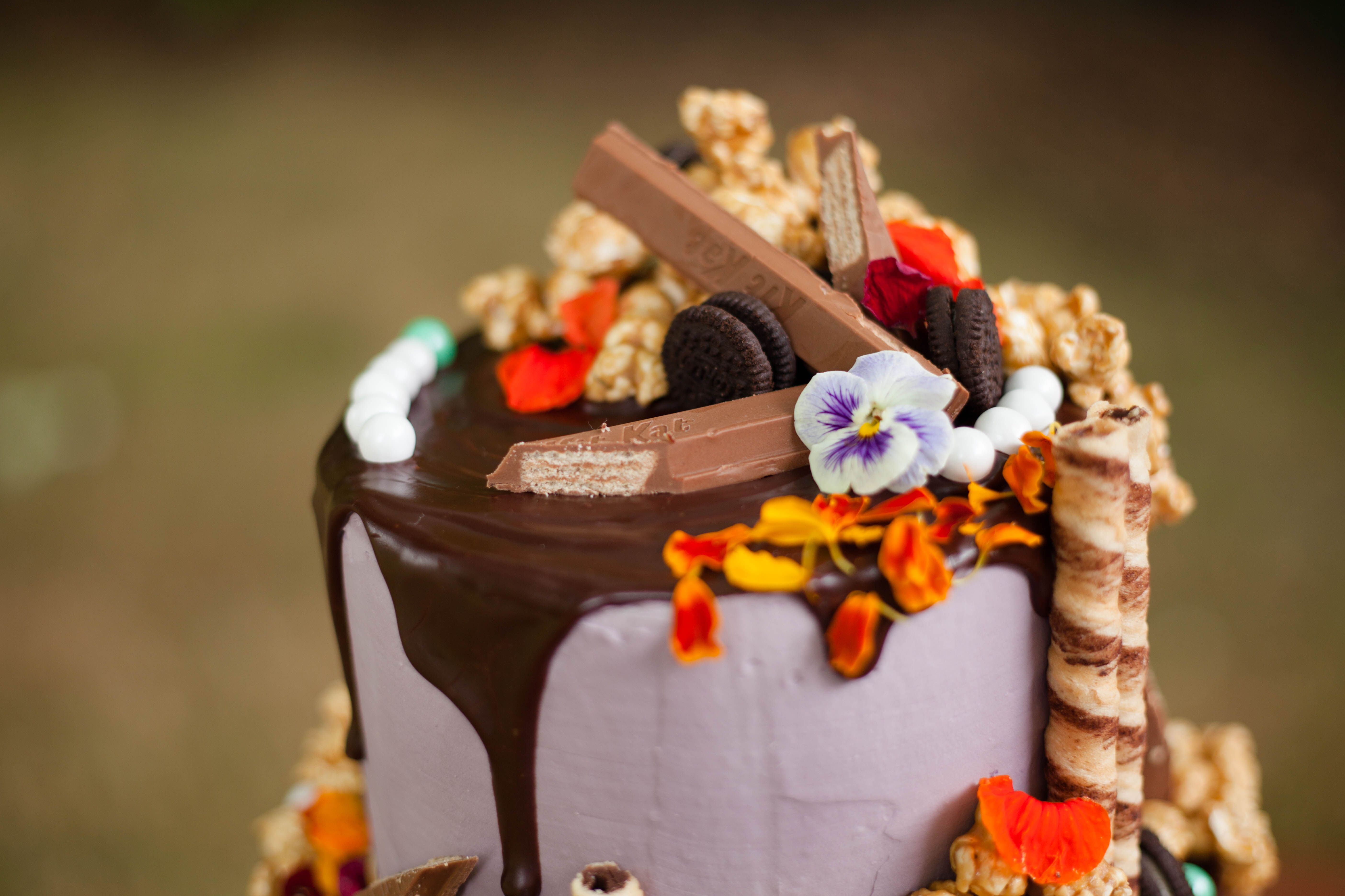 delectable | baked goods- Cakes and macaron's for your party and ...