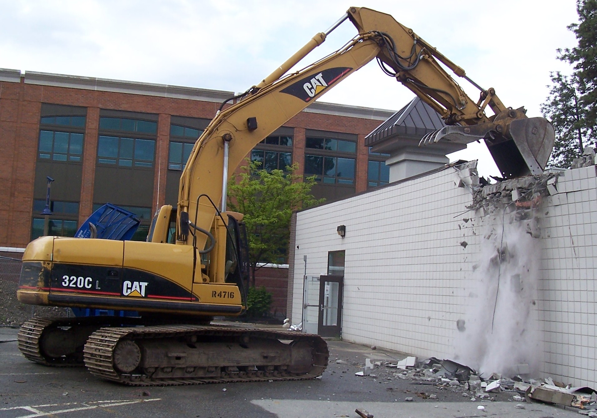 Demolition Safety Precautions and Tips - Dirtwirx
