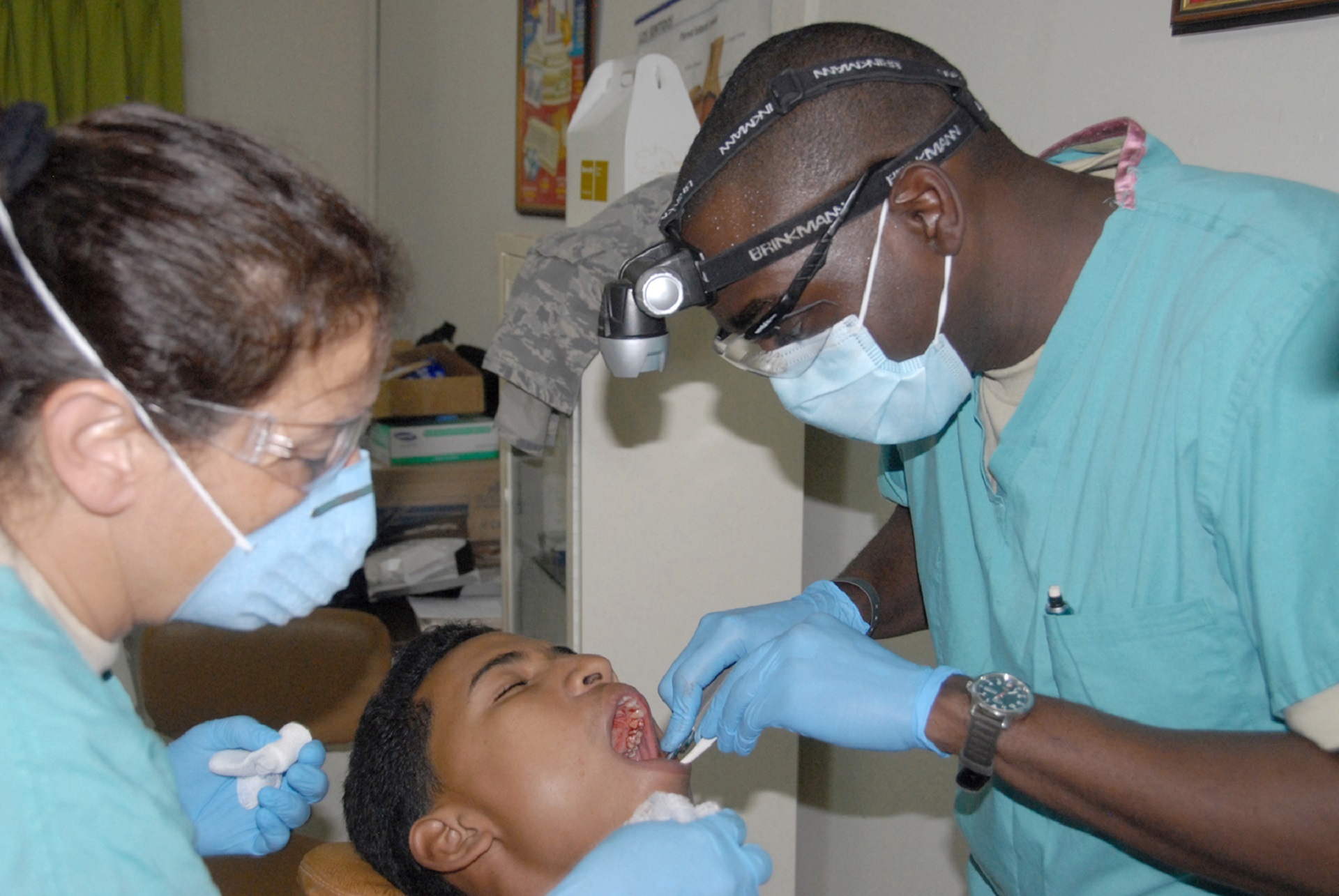 Dentist checkup photo
