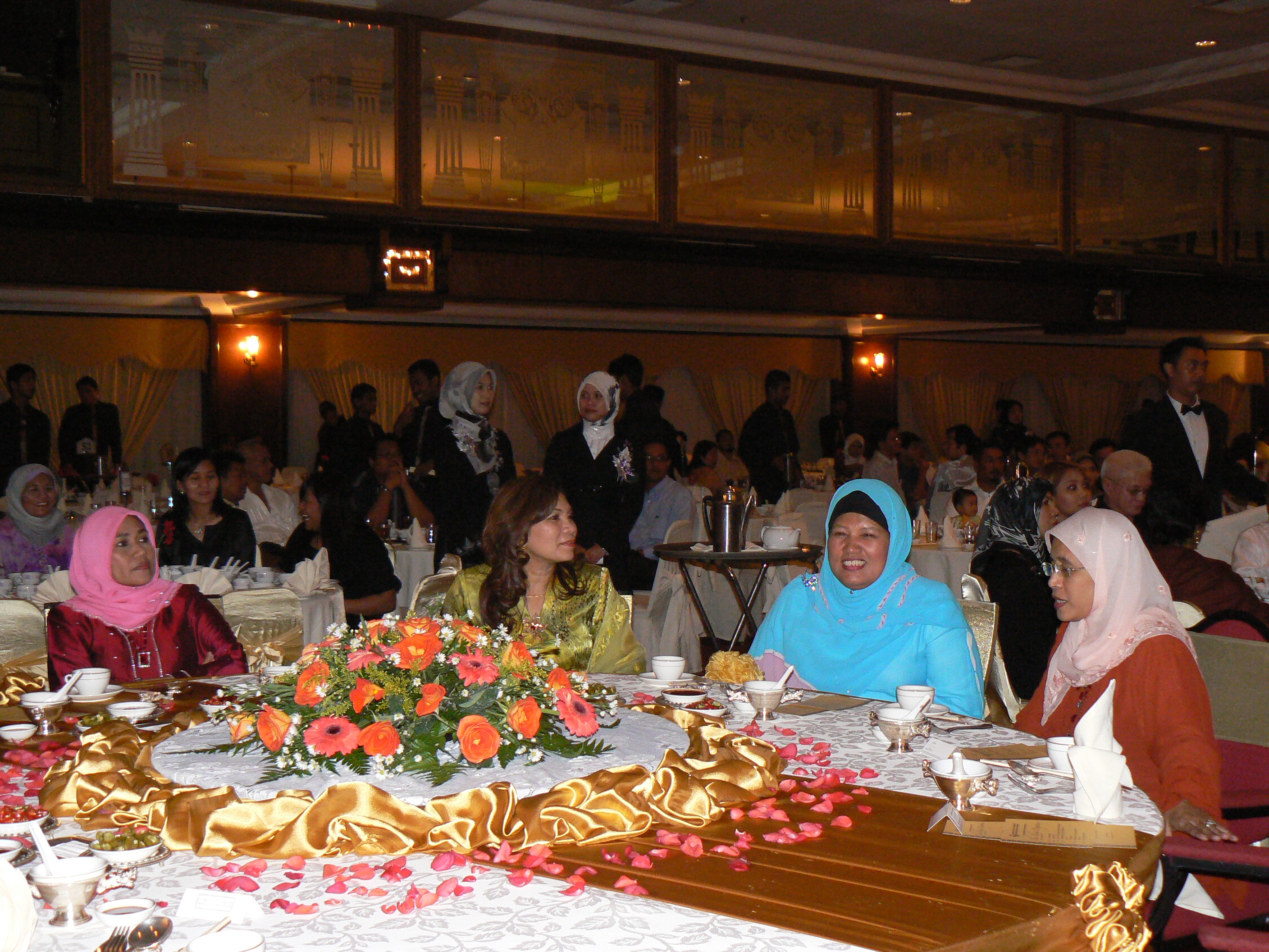 Dinner and Party, Celebration, Entertainment, Gathering, MiddleEast, HQ Photo