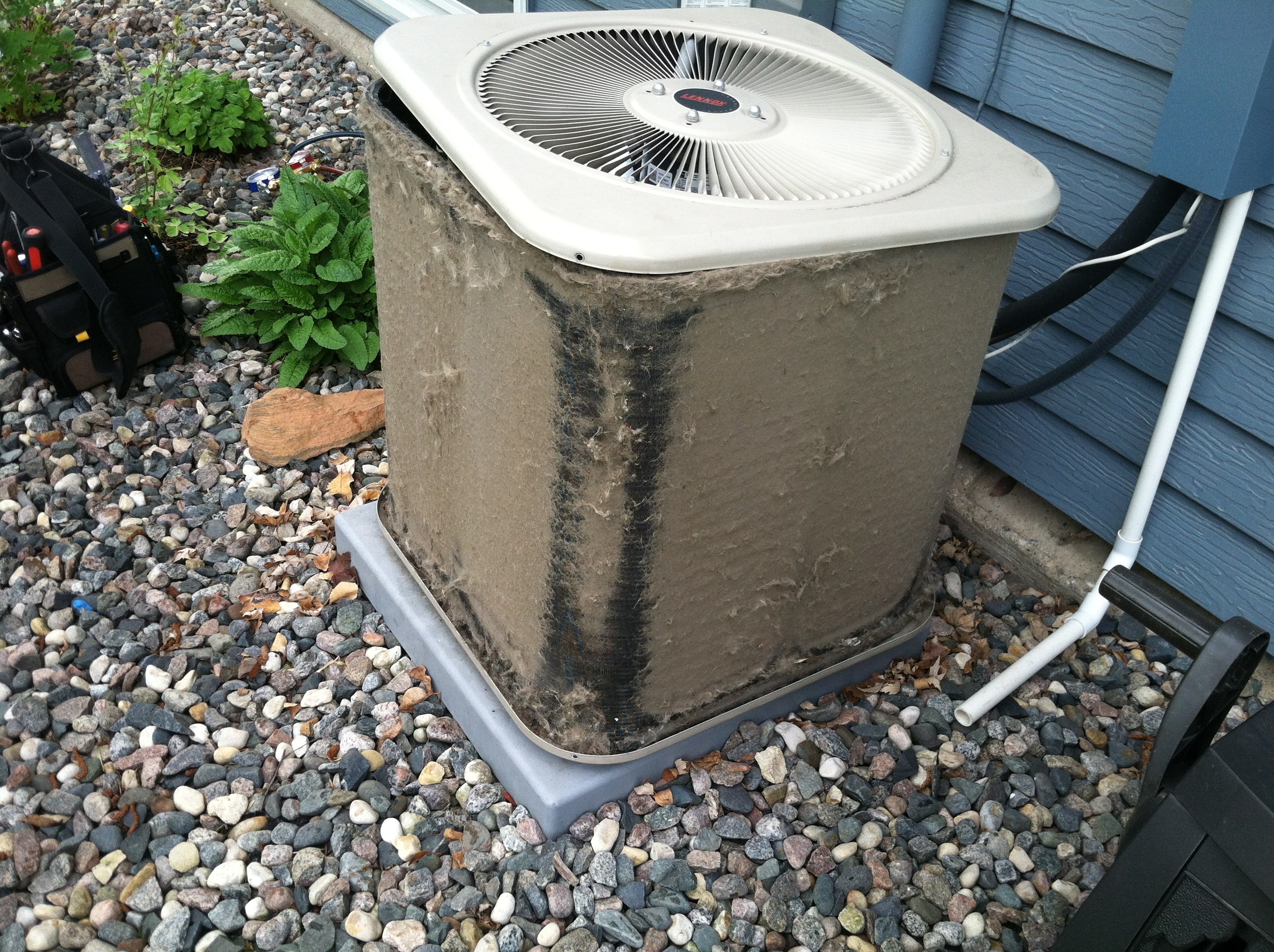 dirty-ac-condenser - Glacier Heat and Air