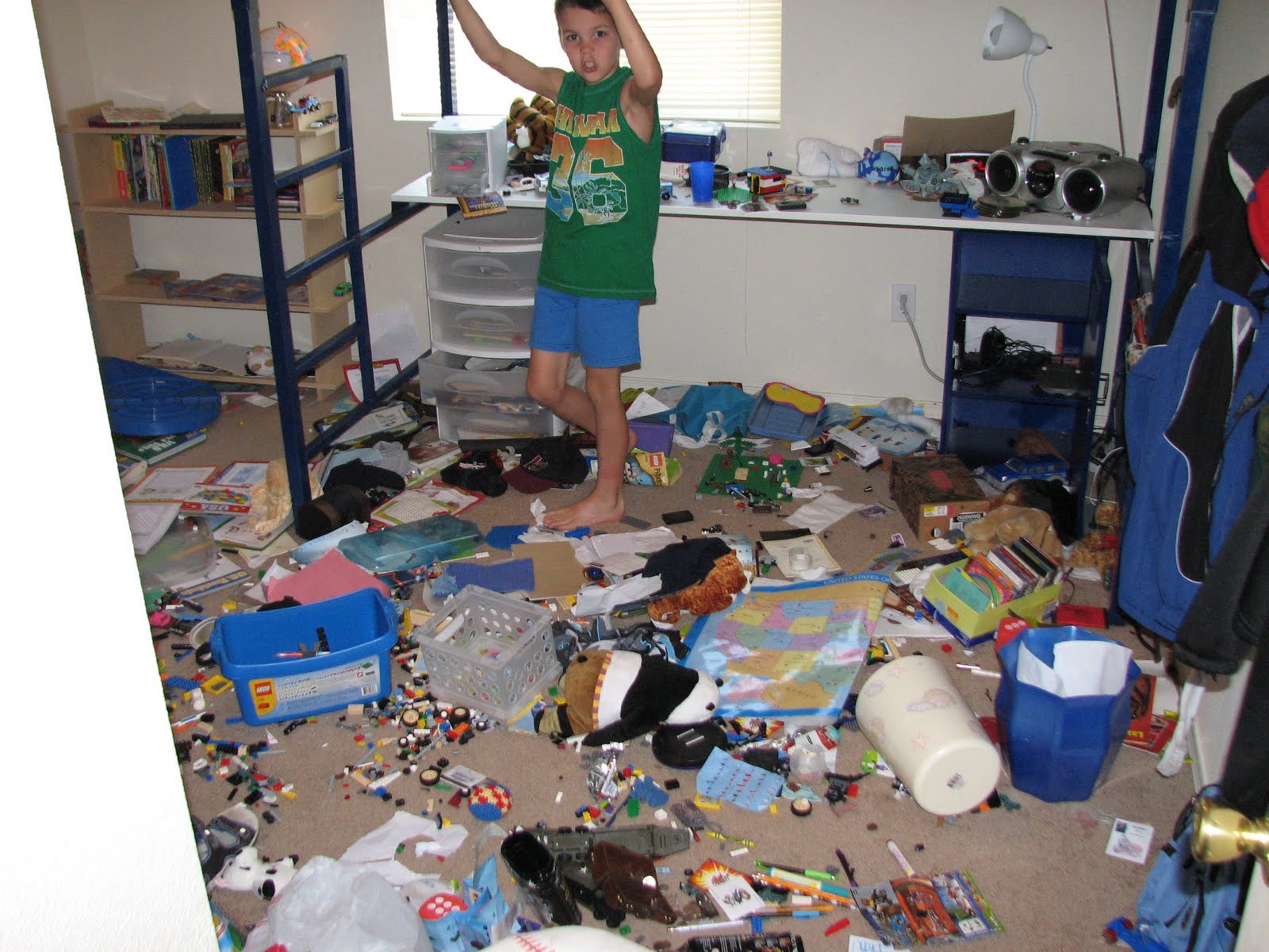 My Crazy Kids: 1st Week of August-The Chornicles of Jake's Dirty Room