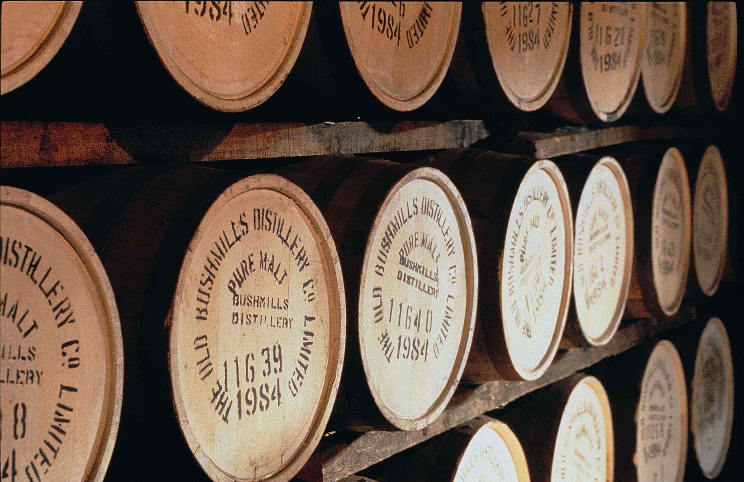 whiskey-barrels-wallpaper | Gamlin Whiskey House