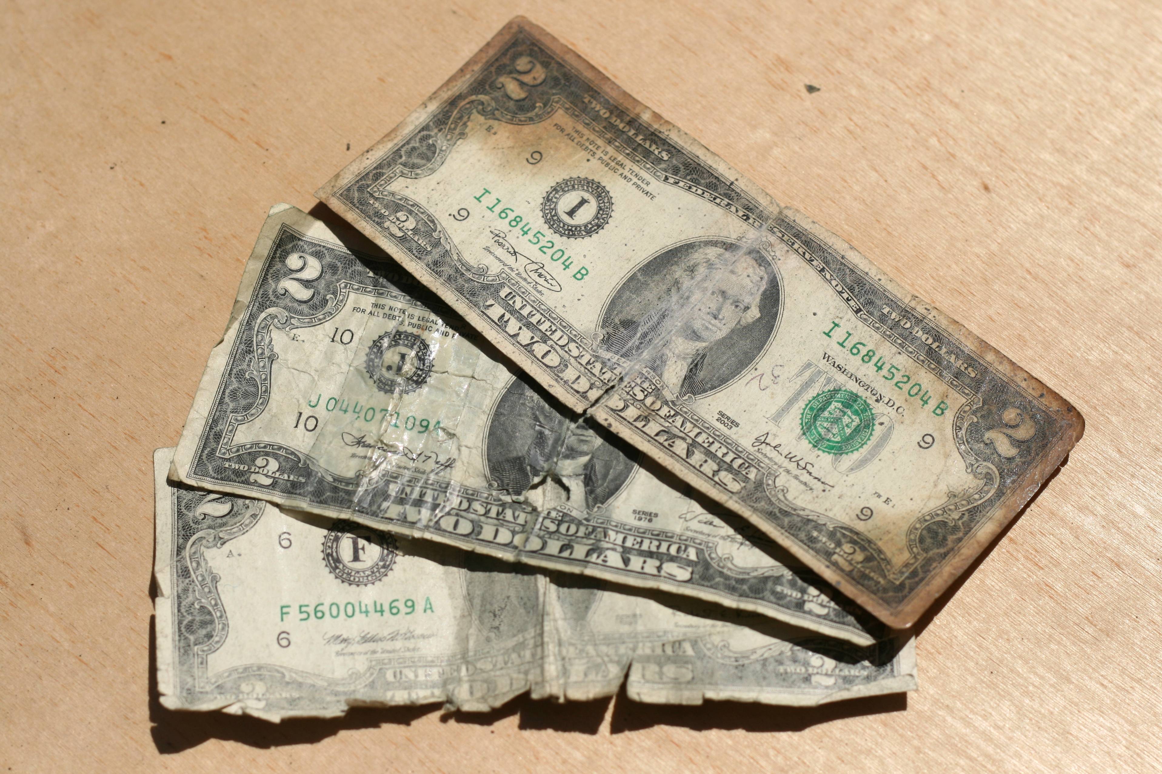 Washing Dollar Bills With Carbon Dioxide Could Save Billions ...