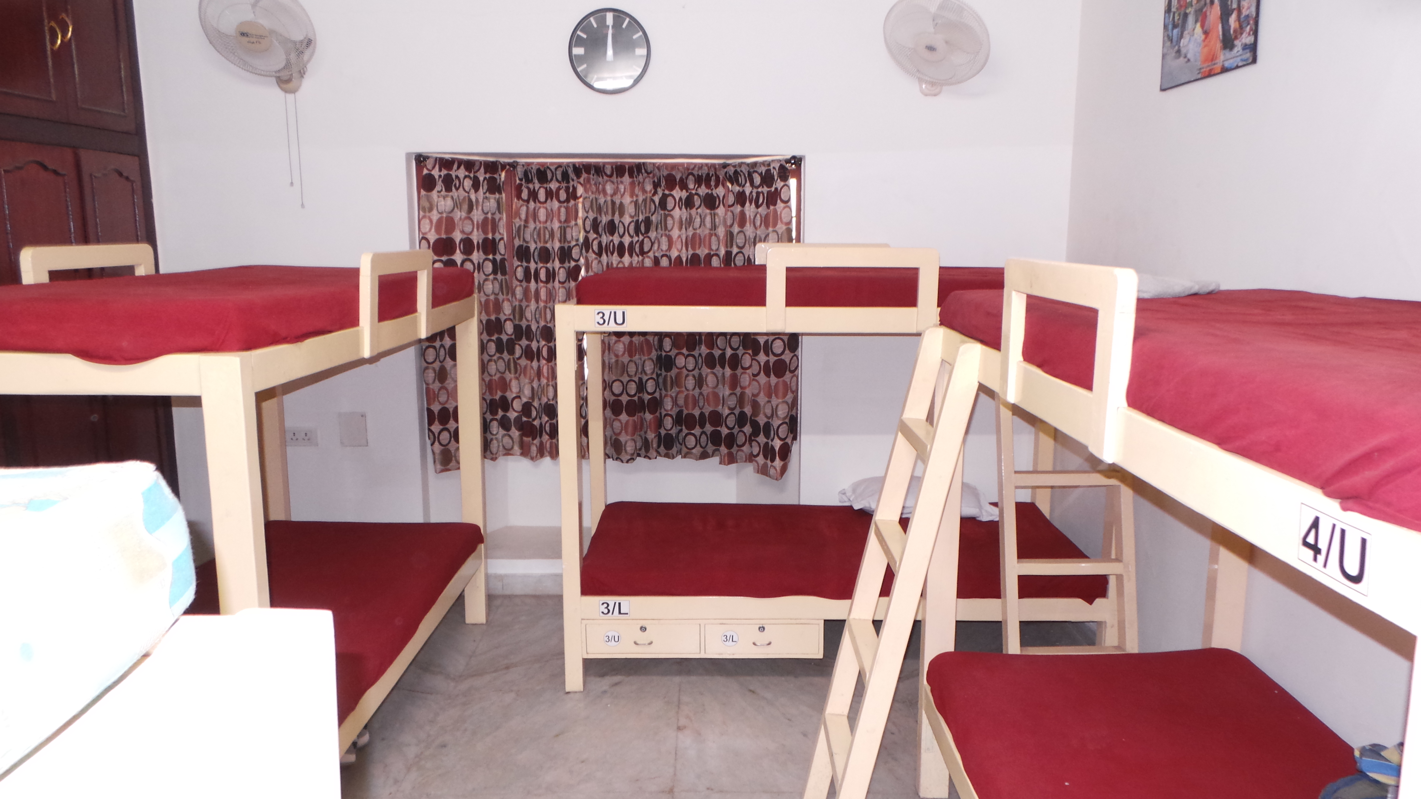 Dormitory Room in Chennai | Elements HostelElements Hostel