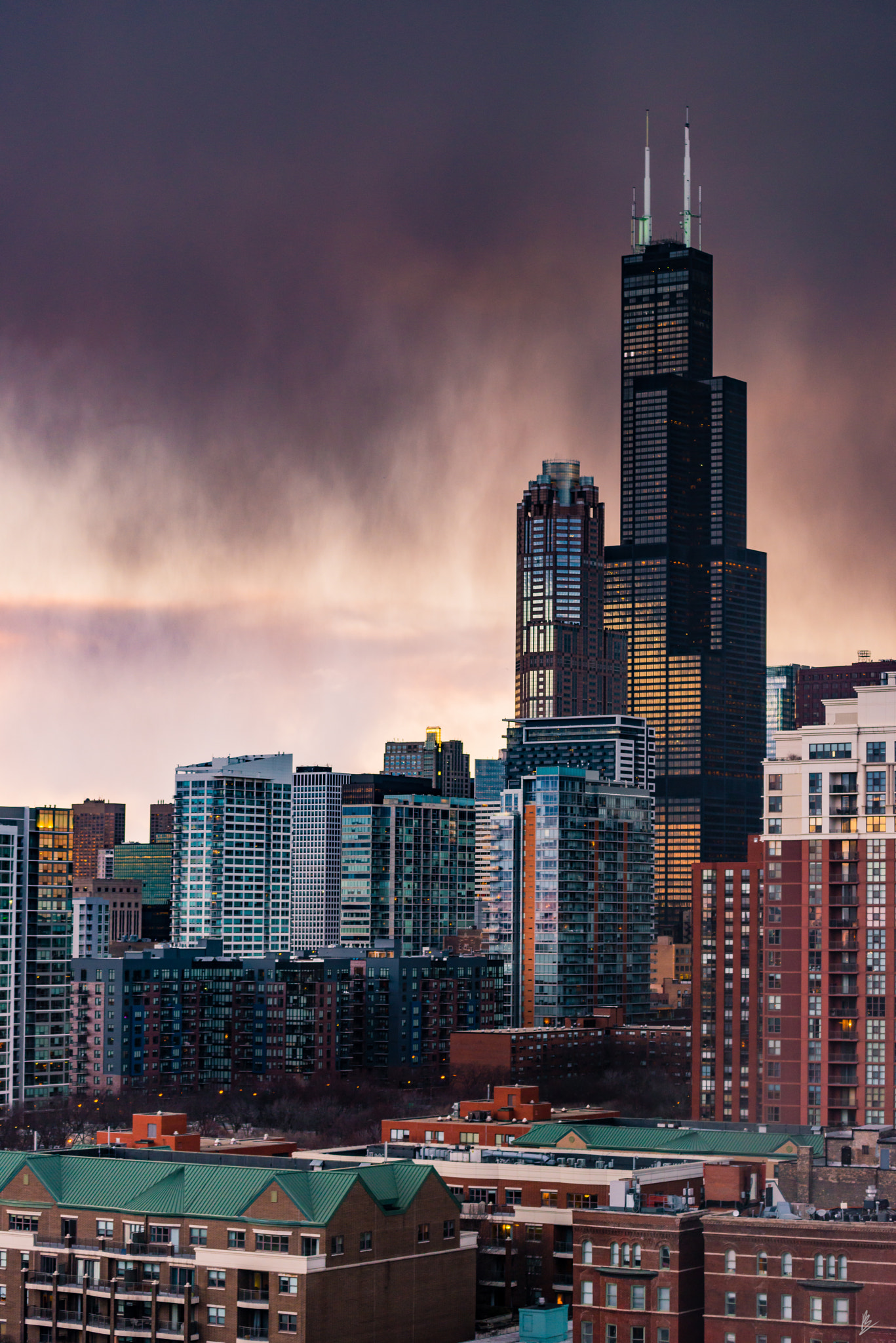 Willis (Sears) tower South Loop Chicago Dramatic sunset after a ...
