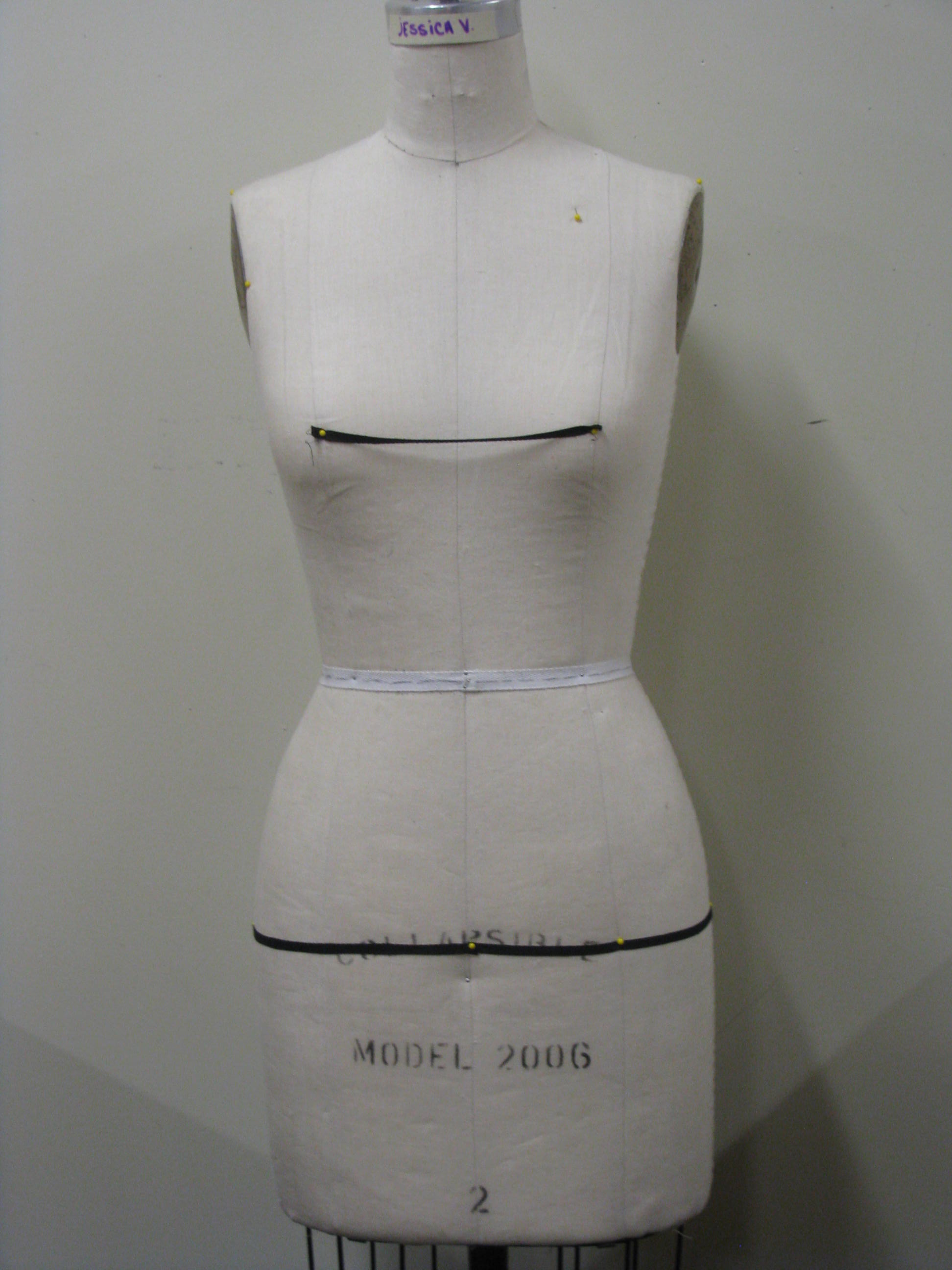 Professional Female Dress Form w/ Removable Magnetic Shoulders