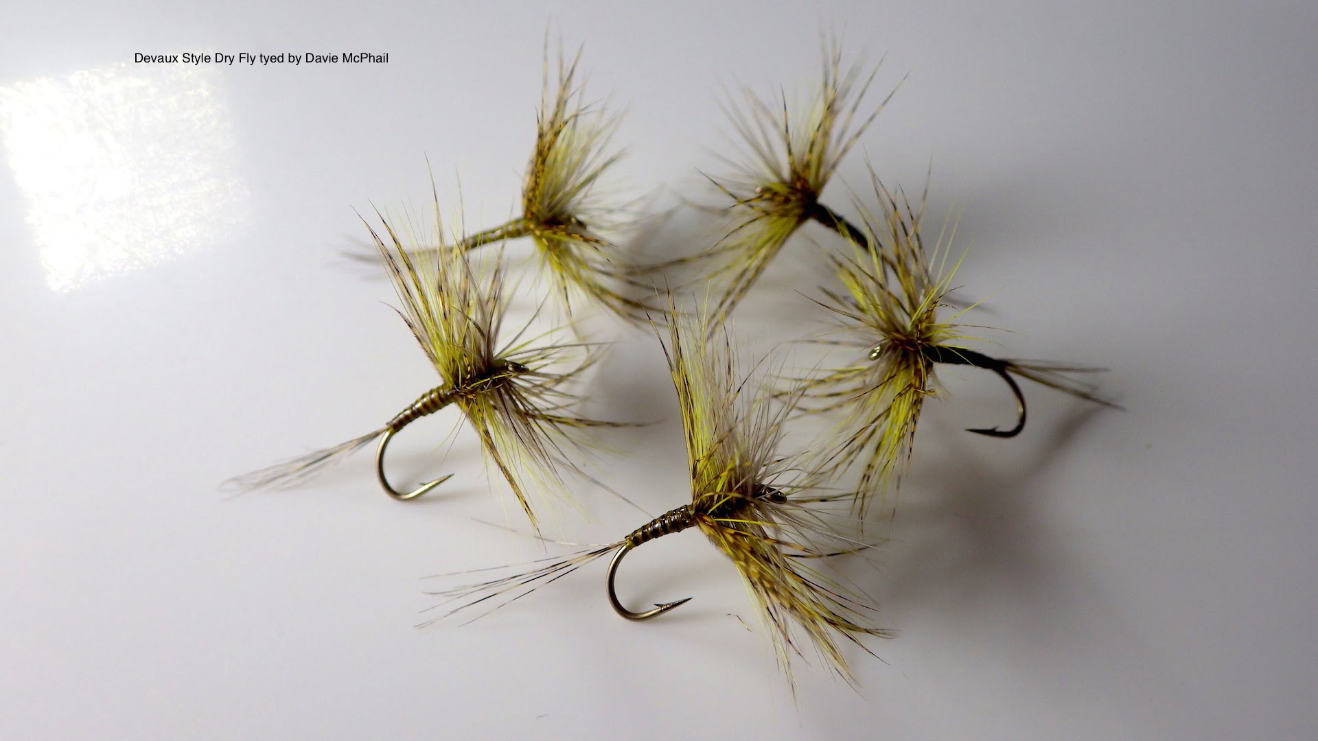 Tying the Devaux Style Dry Fly with Davie McPhail - YouTube