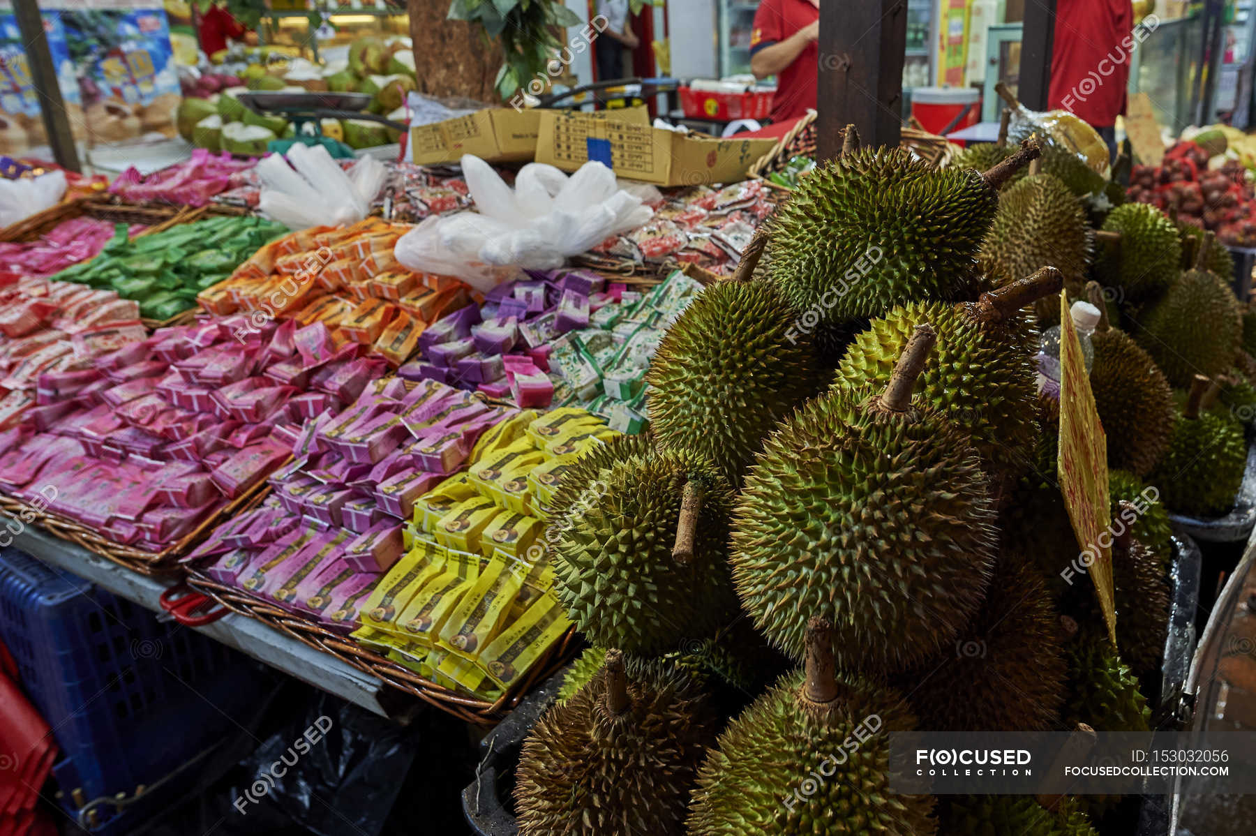 Durian fruit for sale in Chinatown — Stock Photo | #153032056